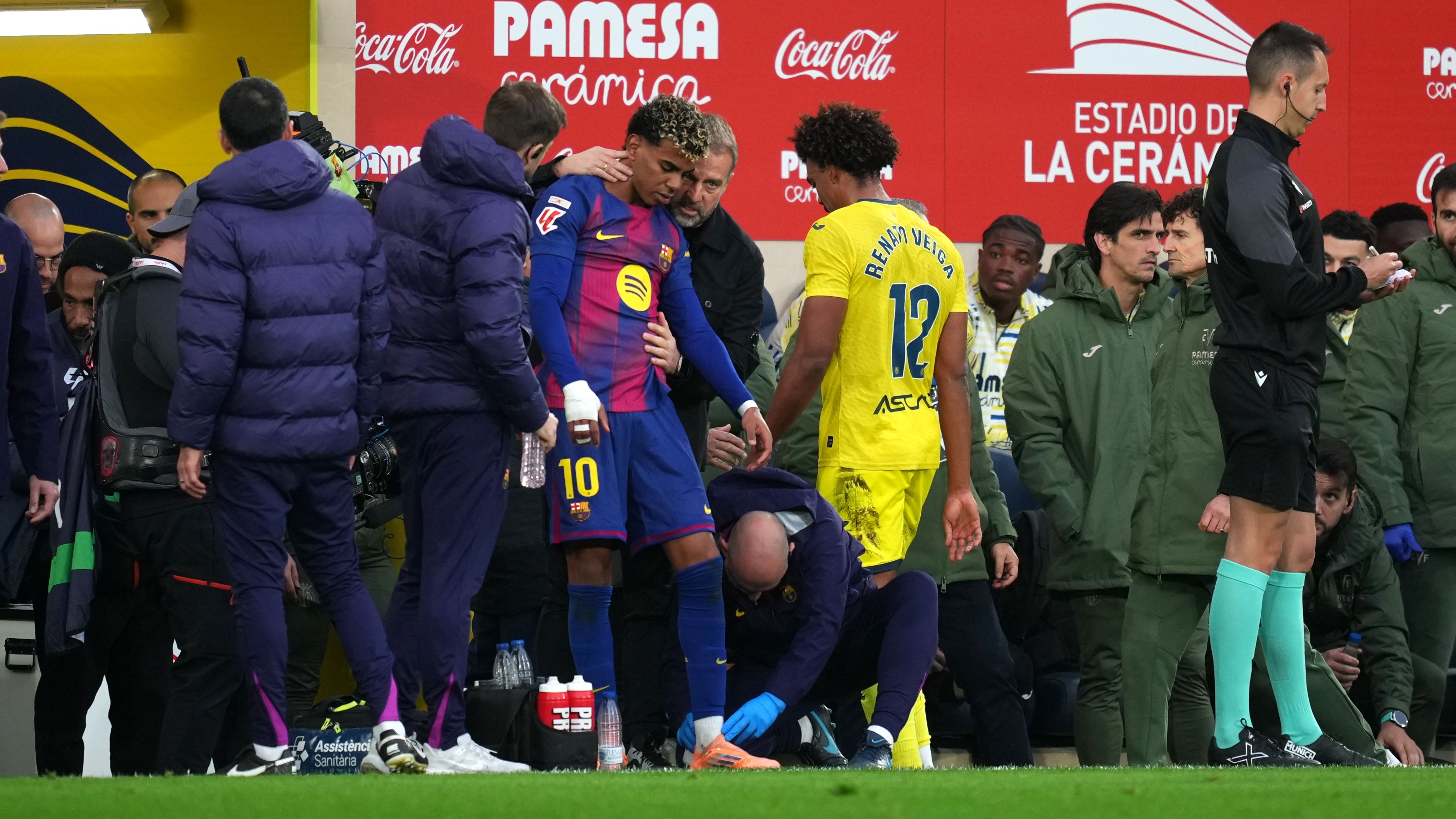 Villarreal CF v FC Barcelona - LaLiga EA Sports