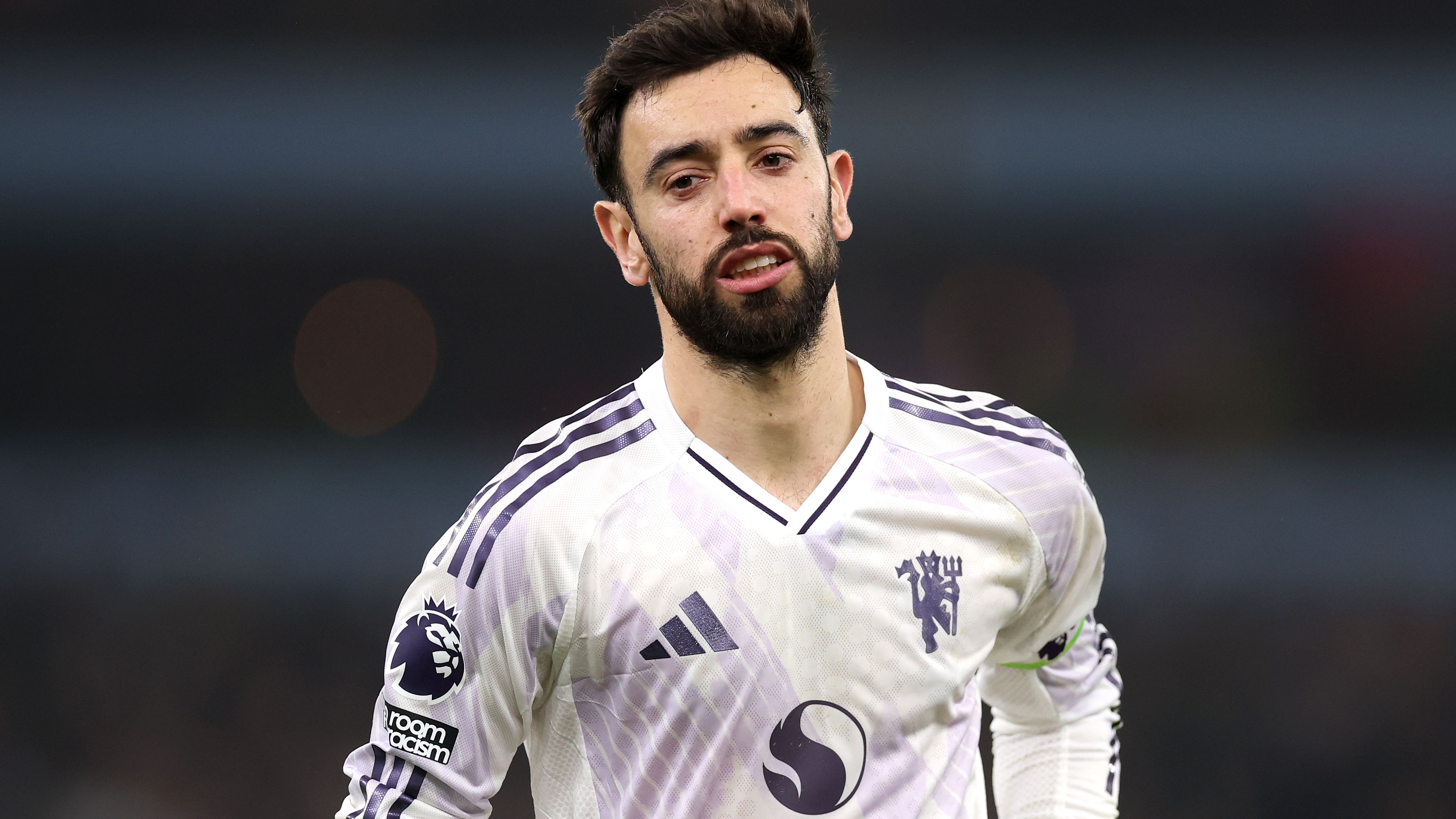 Aston Villa v Manchester United - Premier League