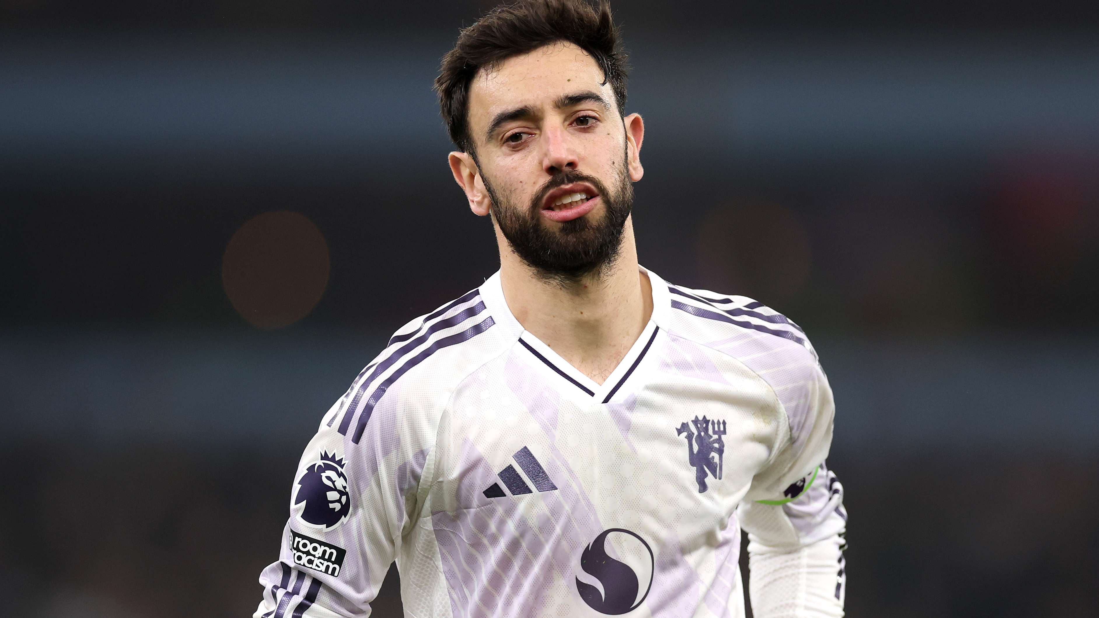 Aston Villa v Manchester United - Premier League