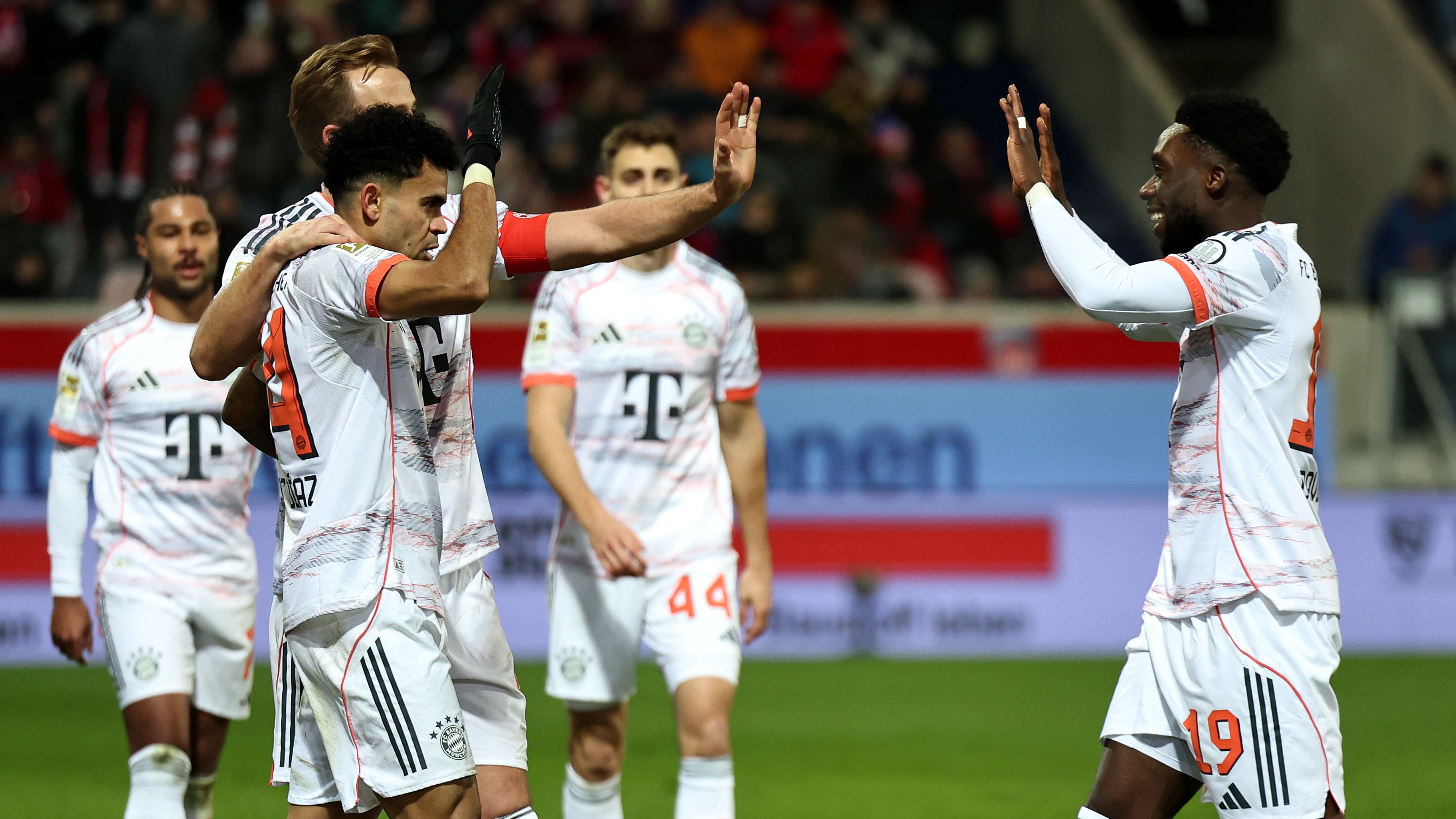 1. FC Heidenheim 1846 v FC Bayern München - Bundesliga