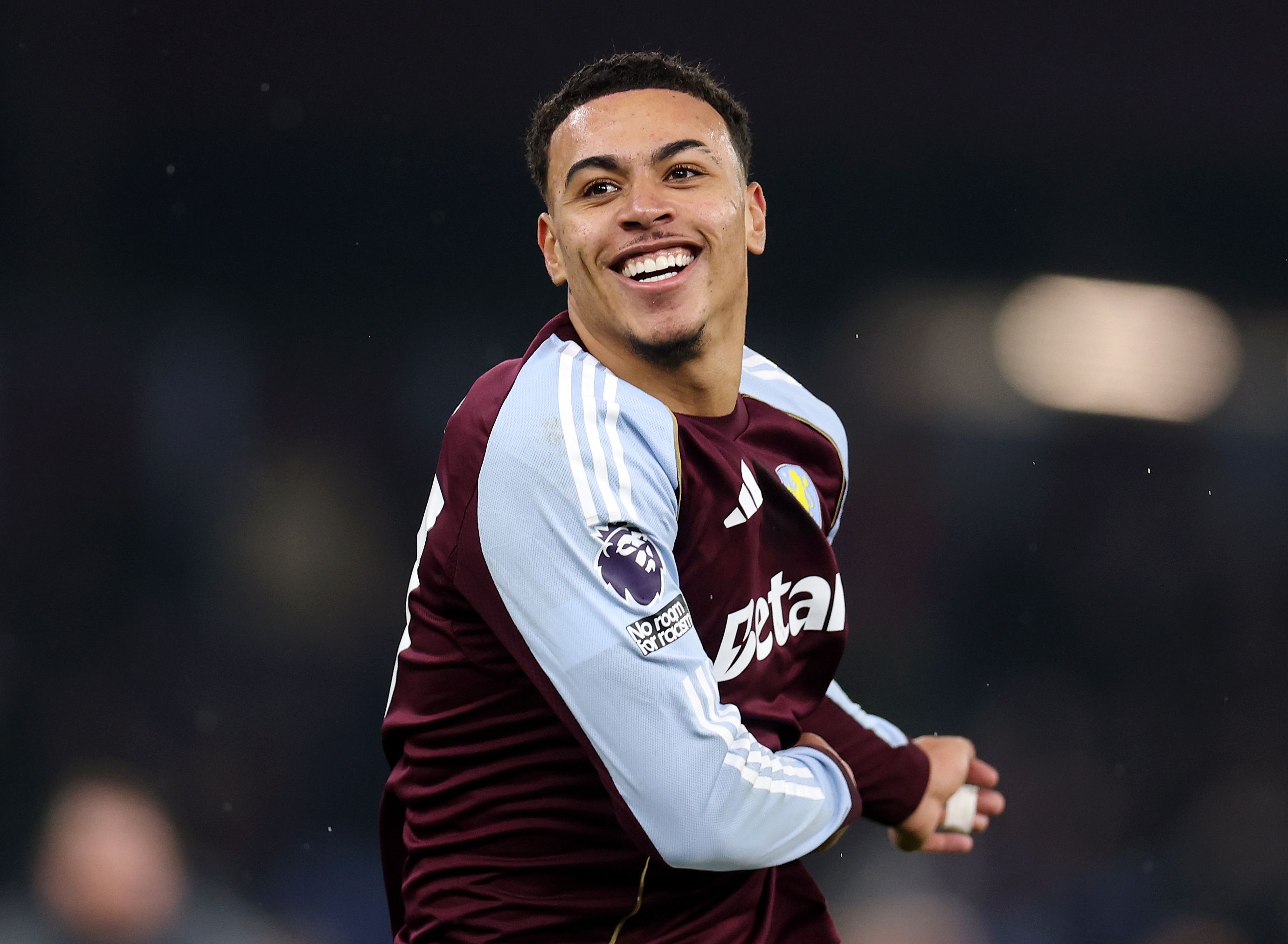 Aston Villa v Manchester United - Premier League