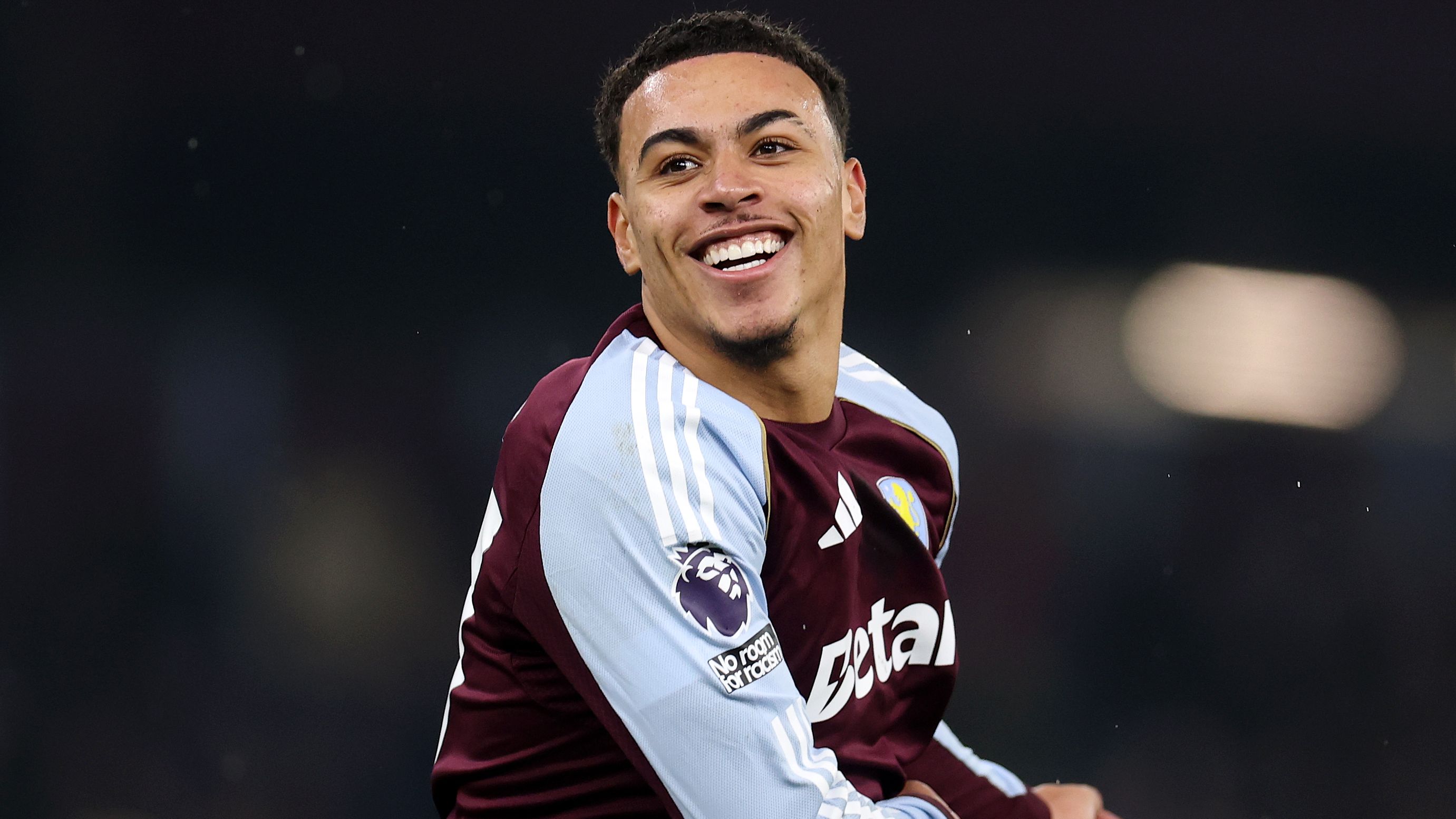 Aston Villa v Manchester United - Premier League