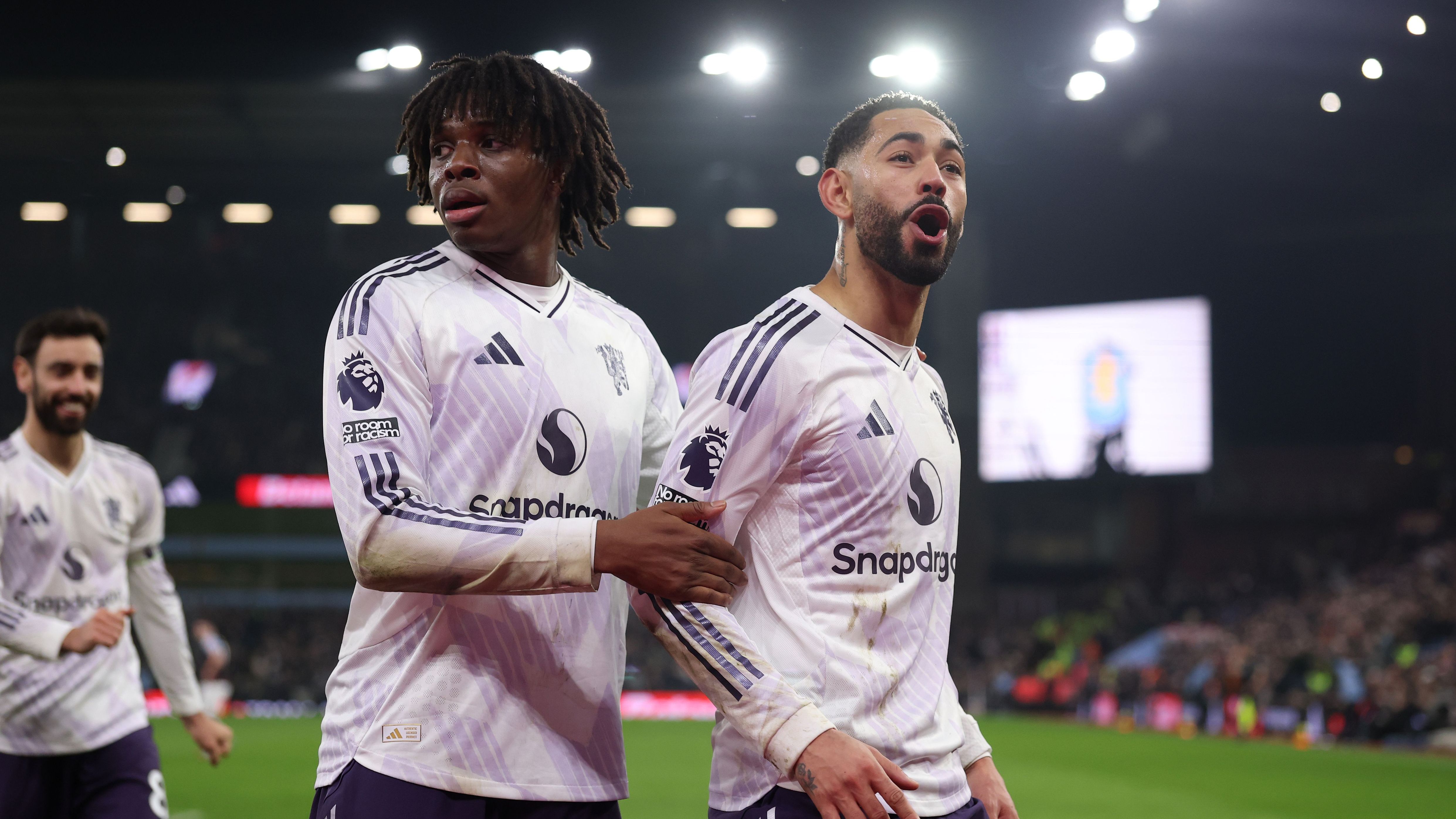 Aston Villa v Manchester United - Premier League