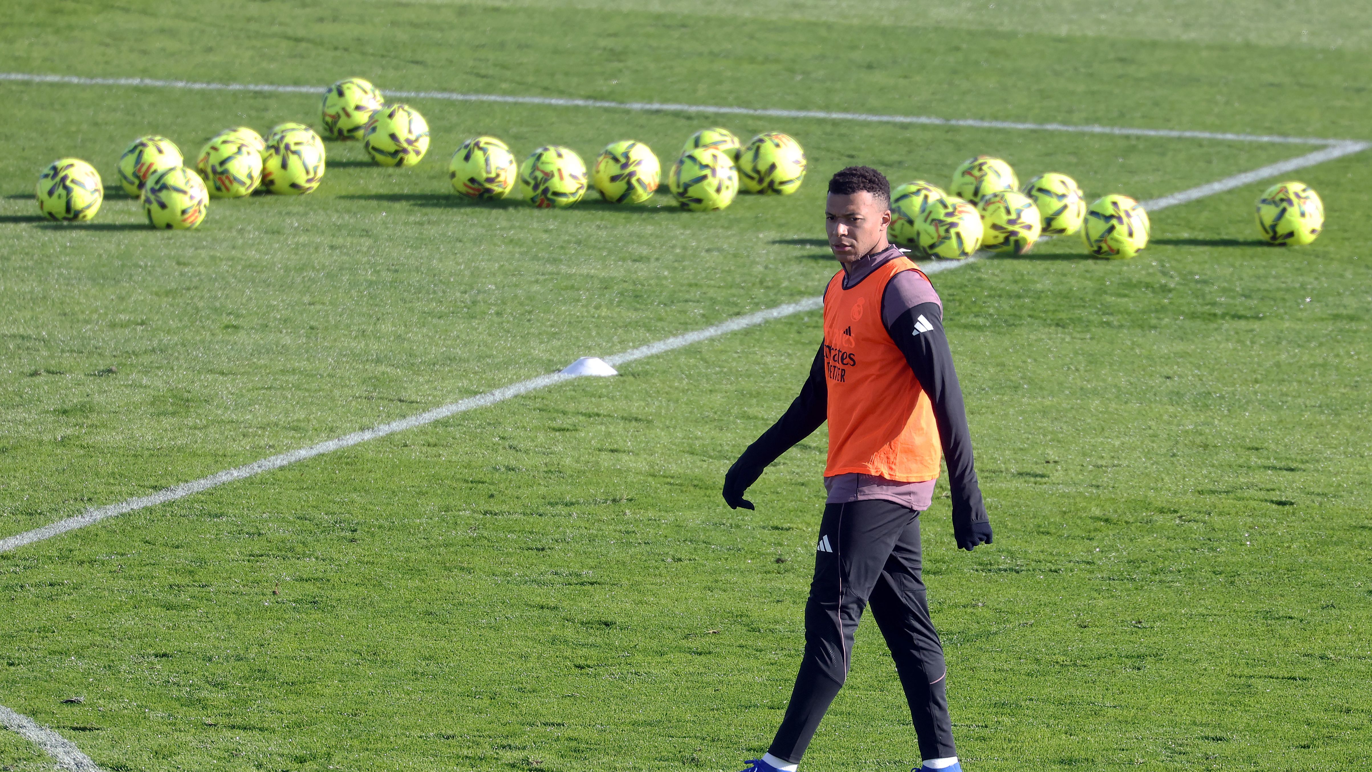 FBL-ESP-LIGA-REAL MADRID-TRAINING