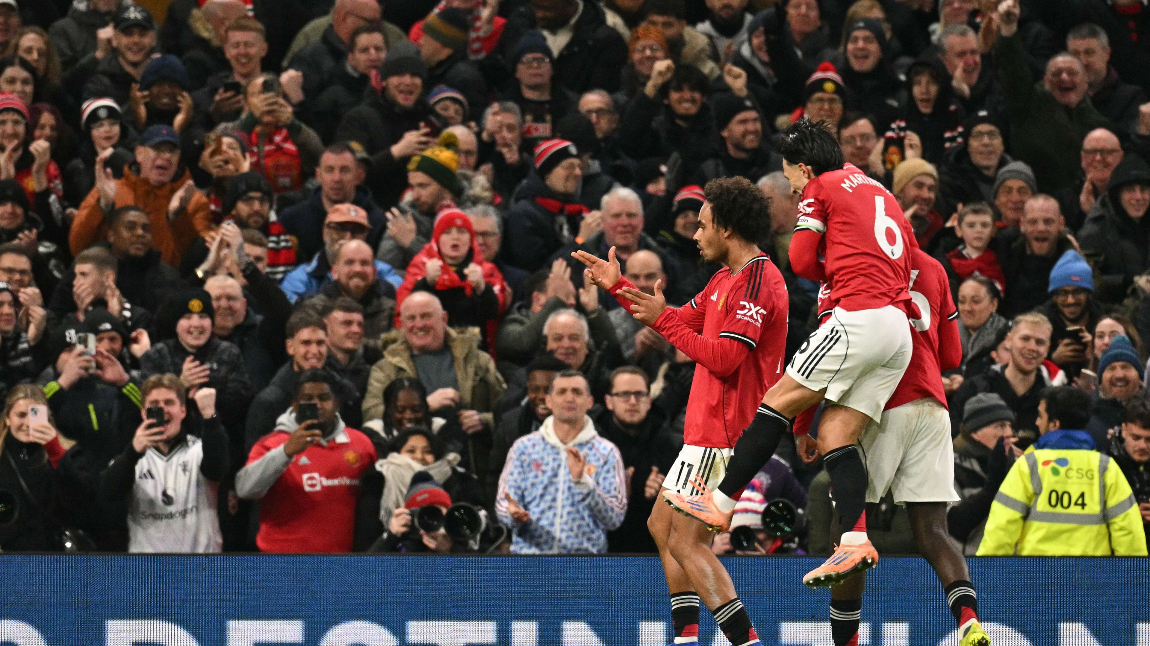 FBL-ENG-PR-MAN UTD-WOLVES