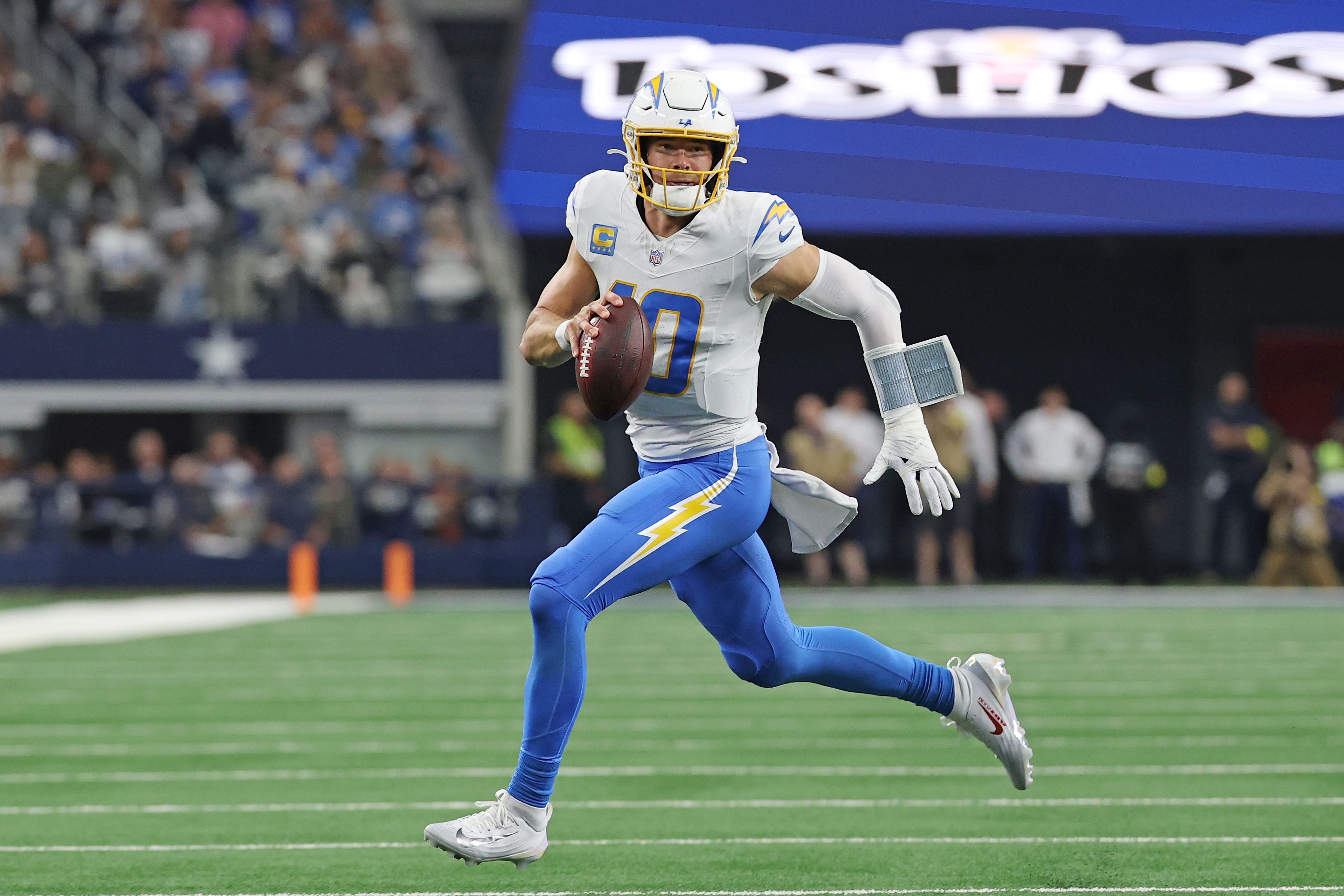 Los Angeles Chargers v Dallas Cowboys - NFL 2025