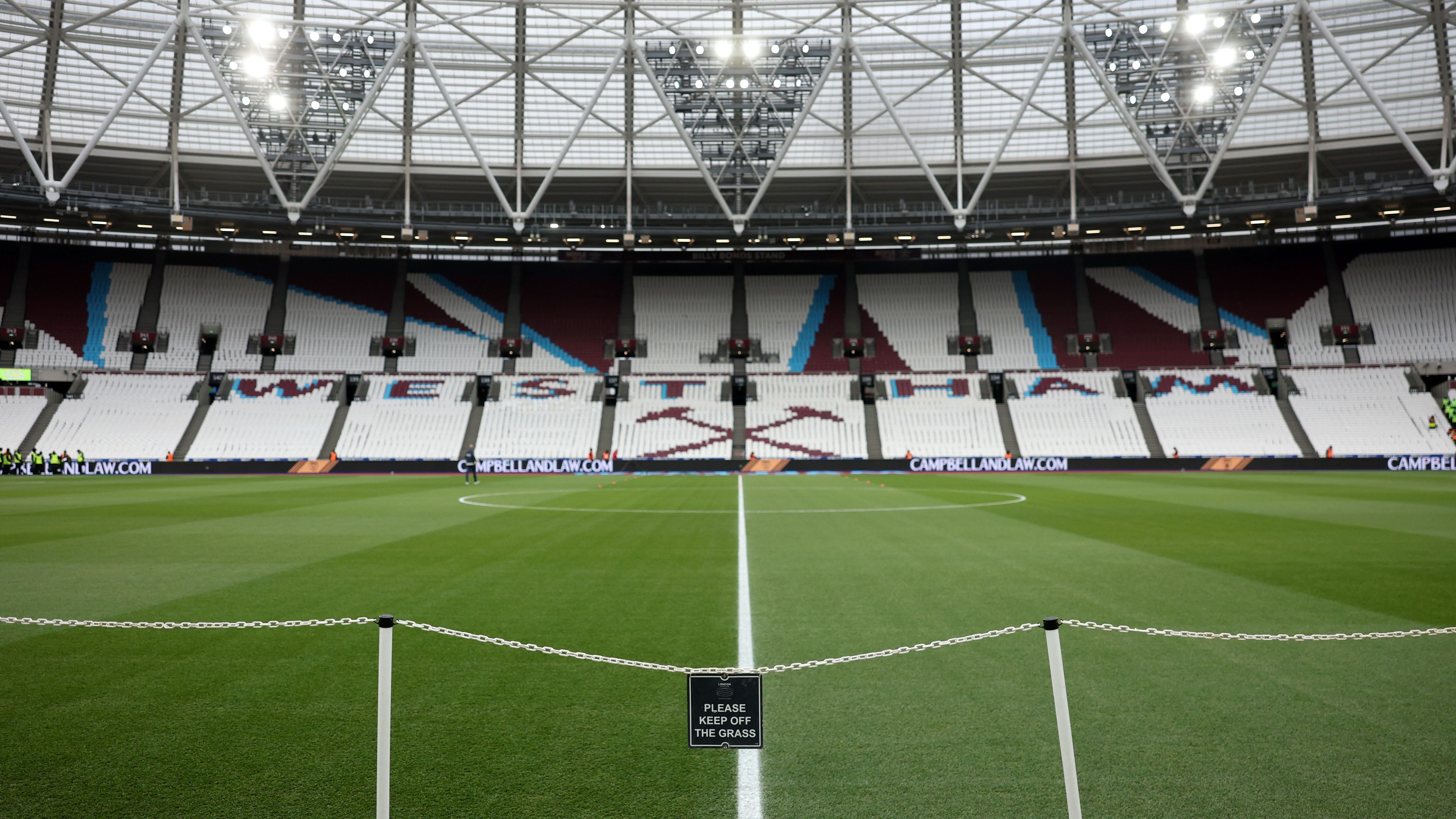 West Ham United v Fulham - Premier League