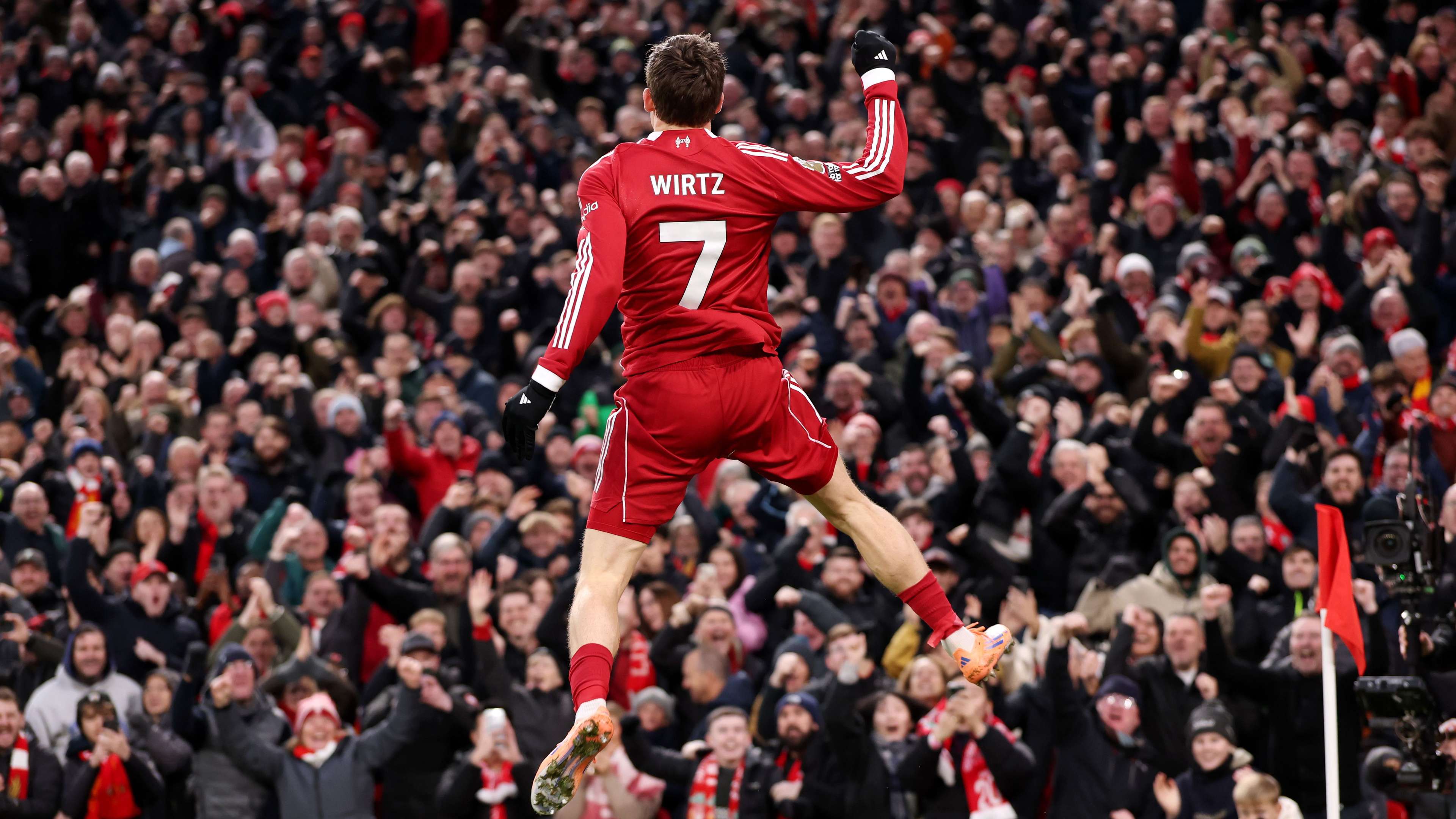 Liverpool v Wolverhampton Wanderers - Premier League