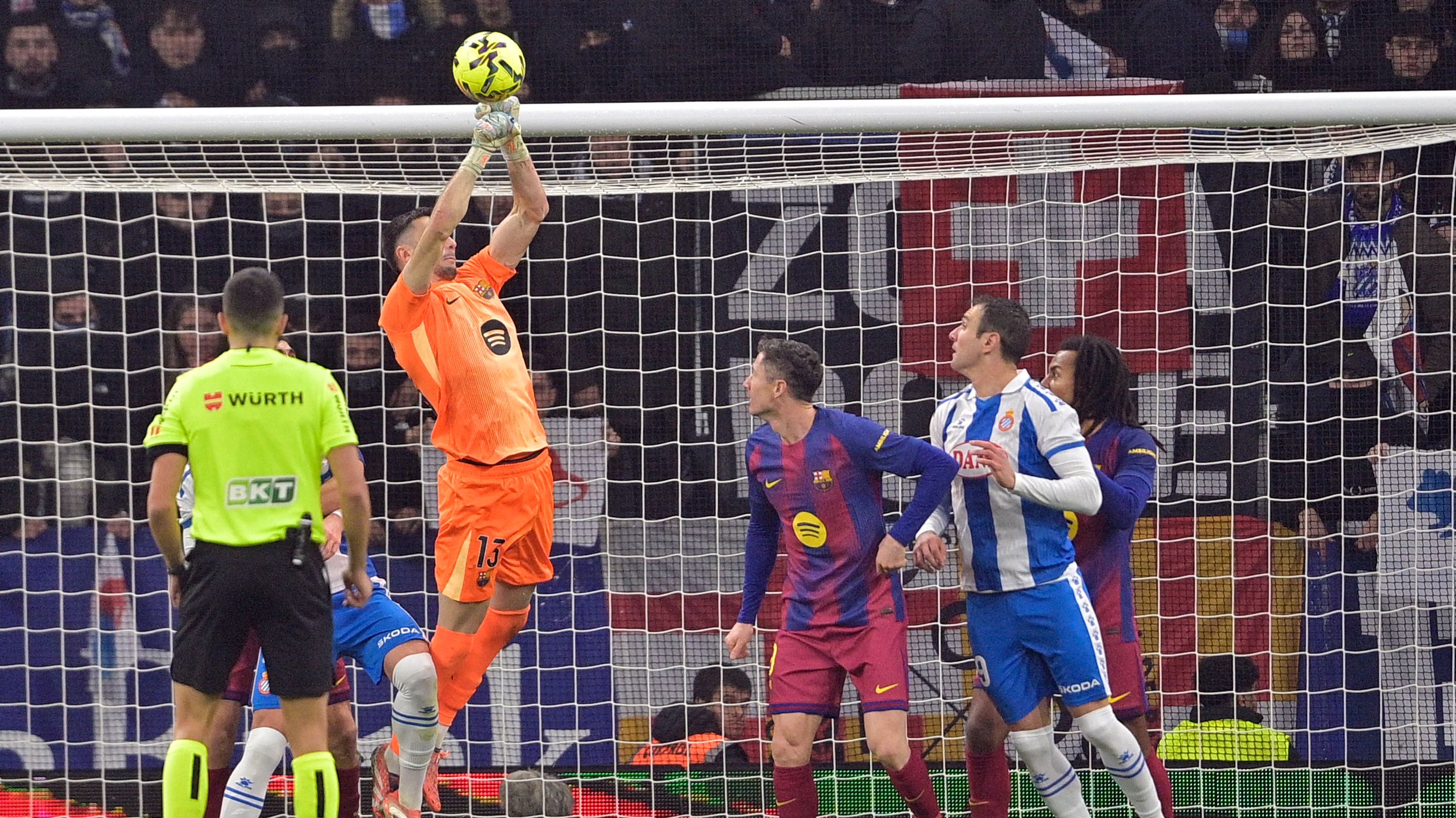 FBL-ESP-LIGA-ESPANYOL-BARCELONA