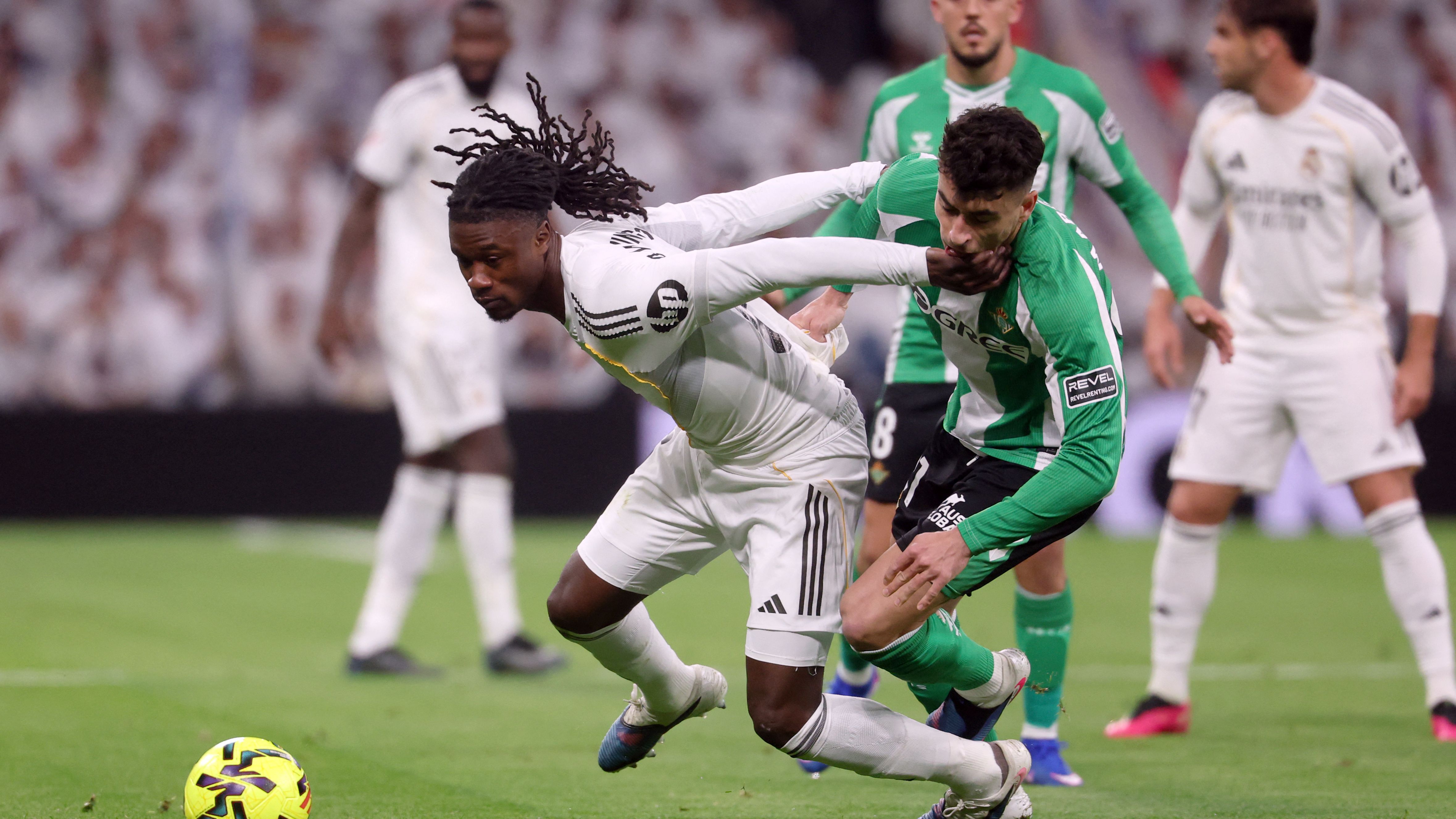 CORRECTION / FBL-ESP-LIGA-REAL MADRID-BETIS