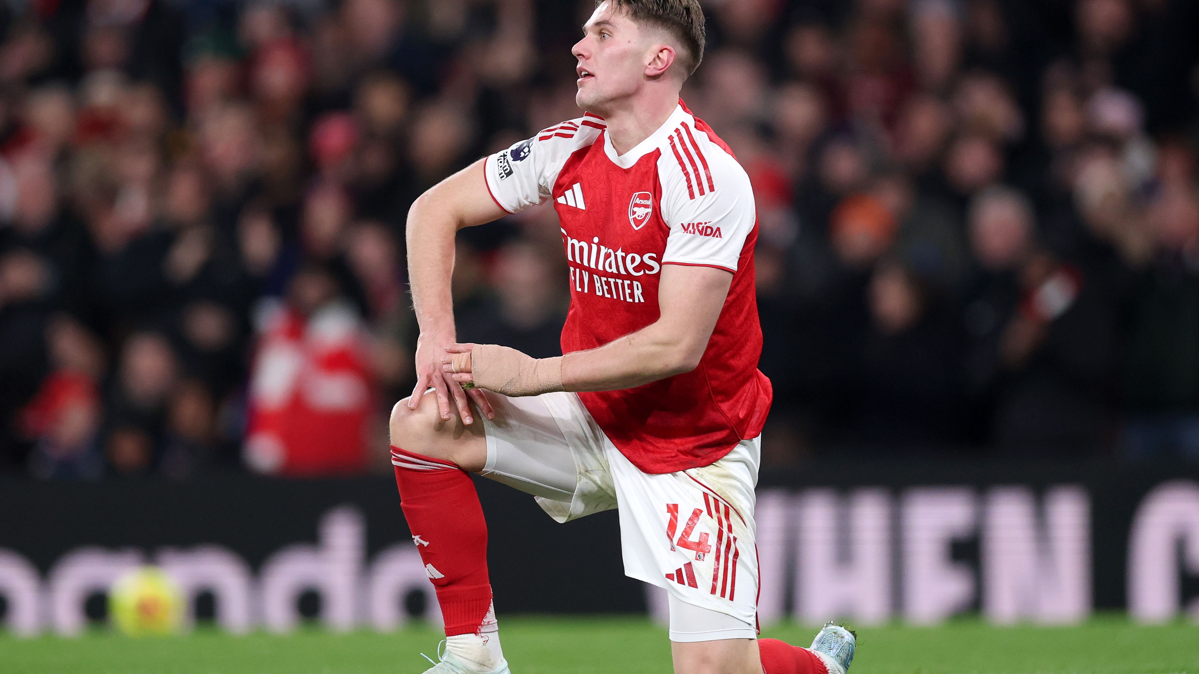 Arsenal v Aston Villa - Premier League