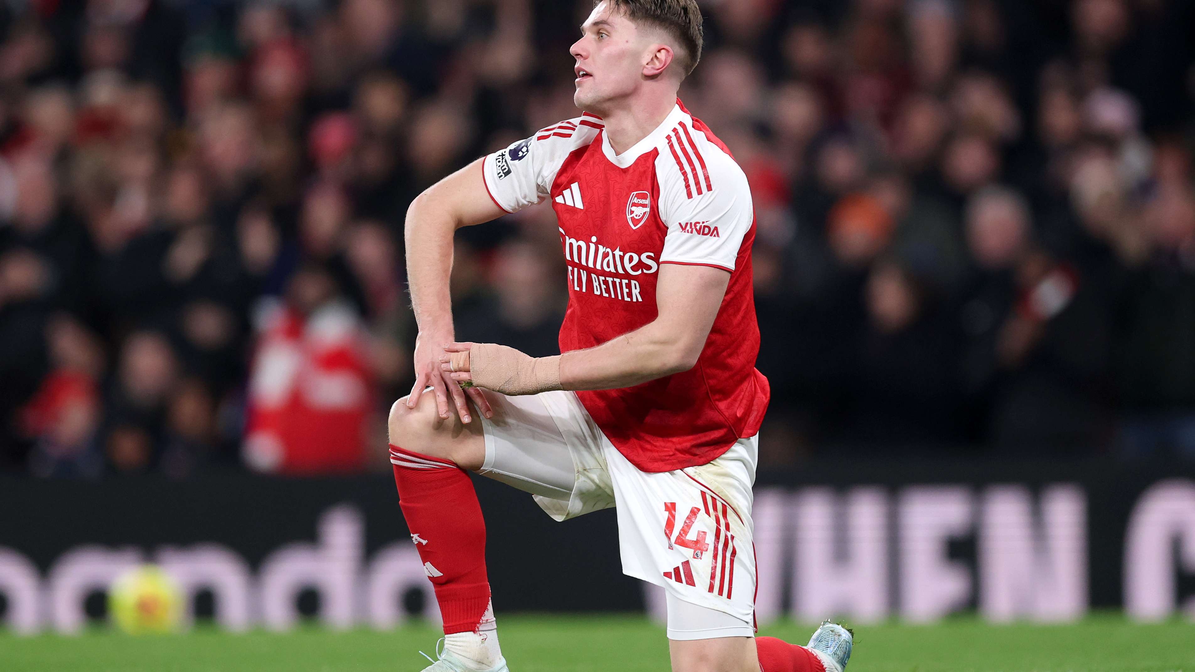 Arsenal v Aston Villa - Premier League