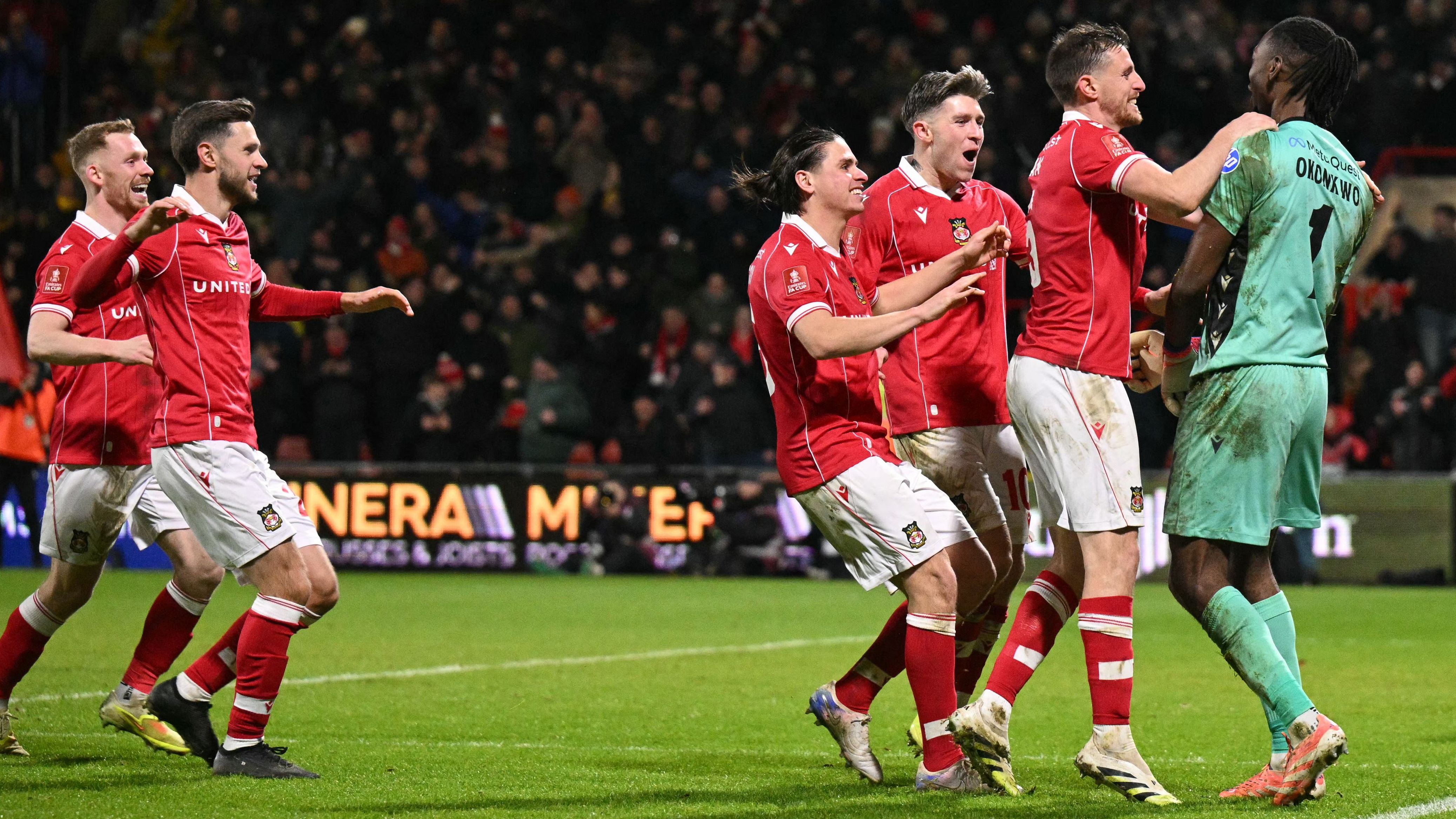 FBL-ENG-FACUP-WREXHAM-NOTTINGHAM FOREST
