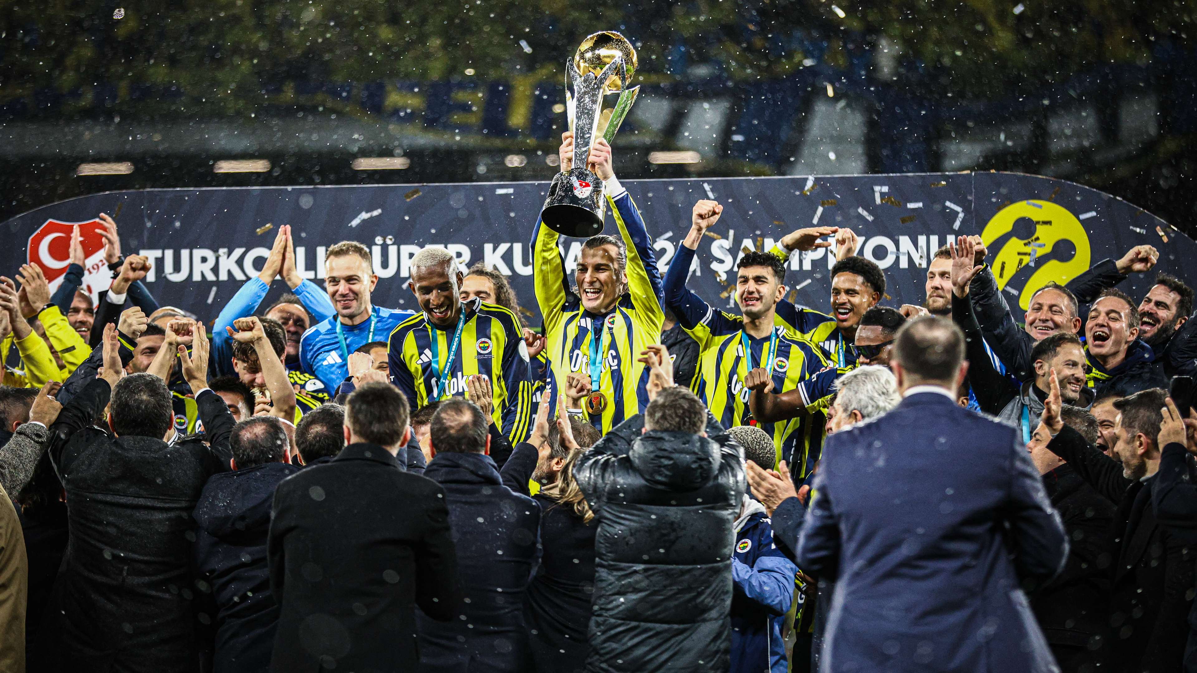 Galatasaray-vs-Fenerbahce-Turkcell-Super-Cup-2025-Final