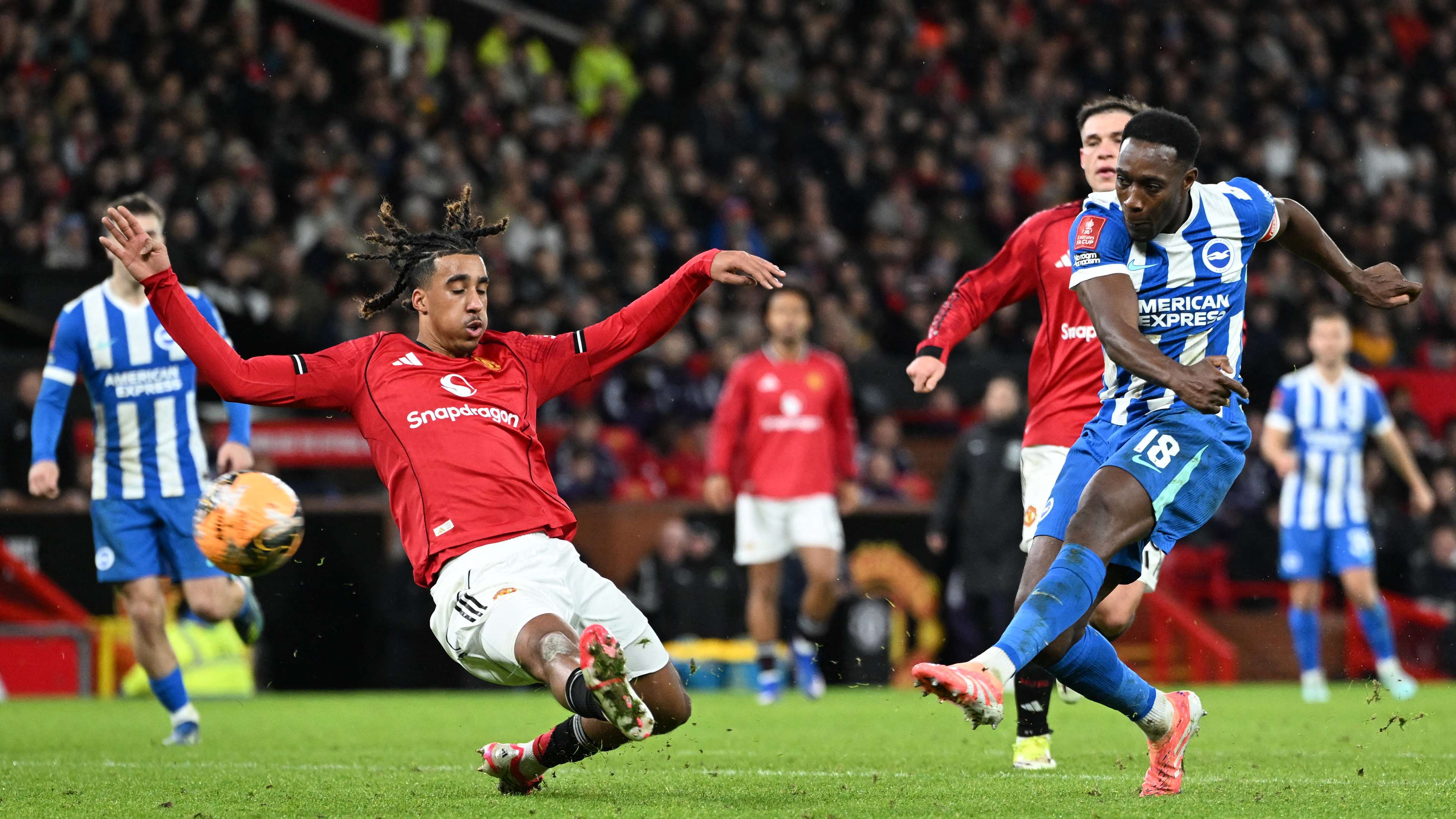 TOPSHOT-FBL-ENG-FACUP-MAN UTD-BRIGHTON