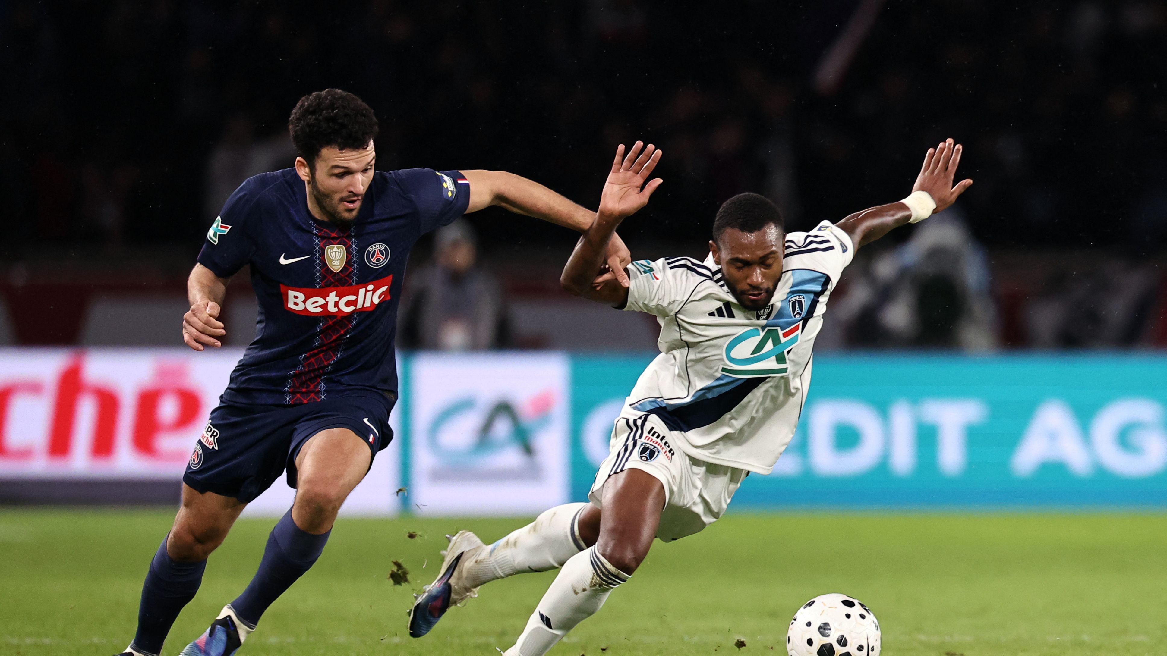 TOPSHOT-FBL-FRA-CUP-PSG-PARIS FC