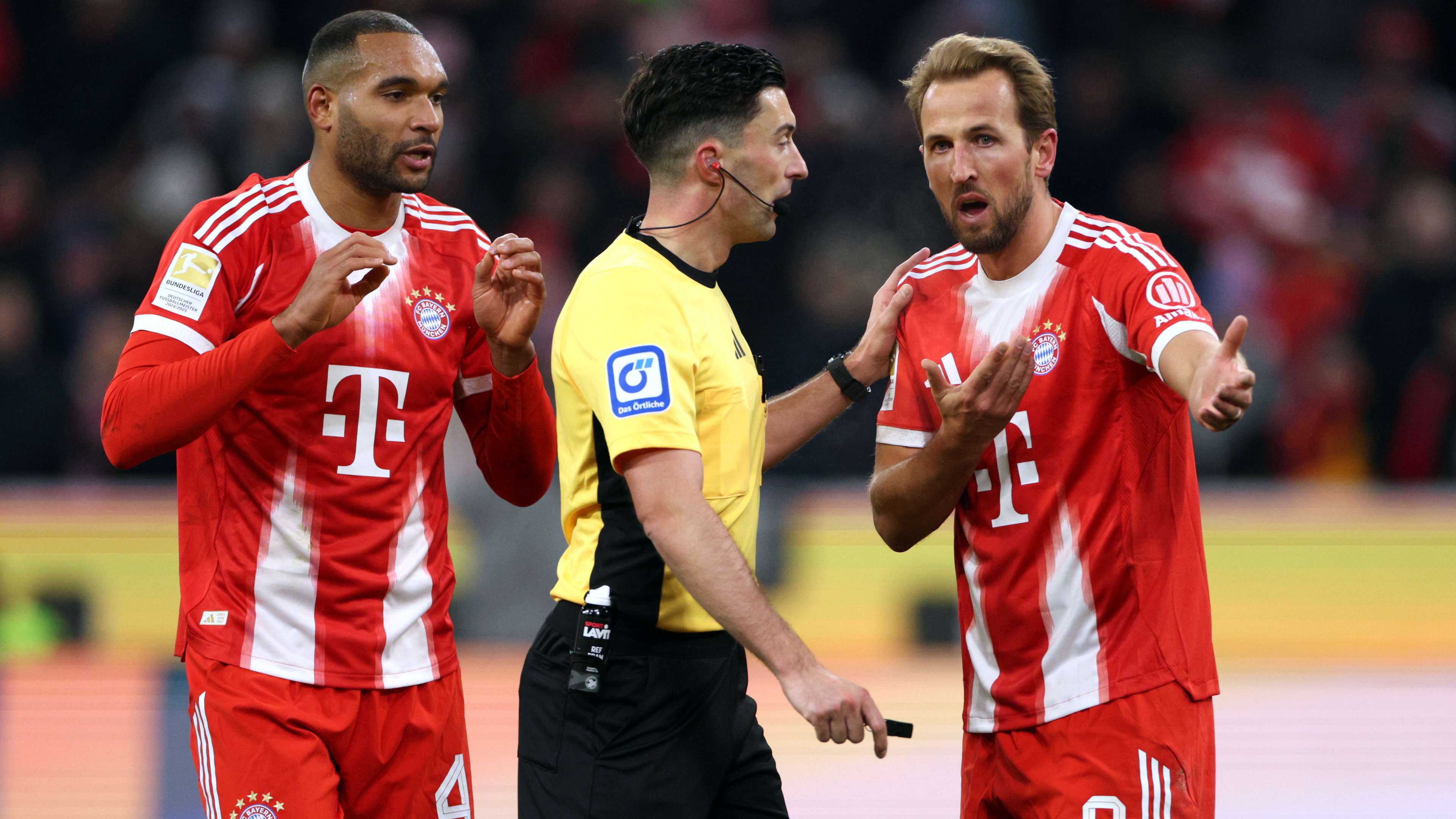 FC Bayern München v VfL Wolfsburg - Bundesliga