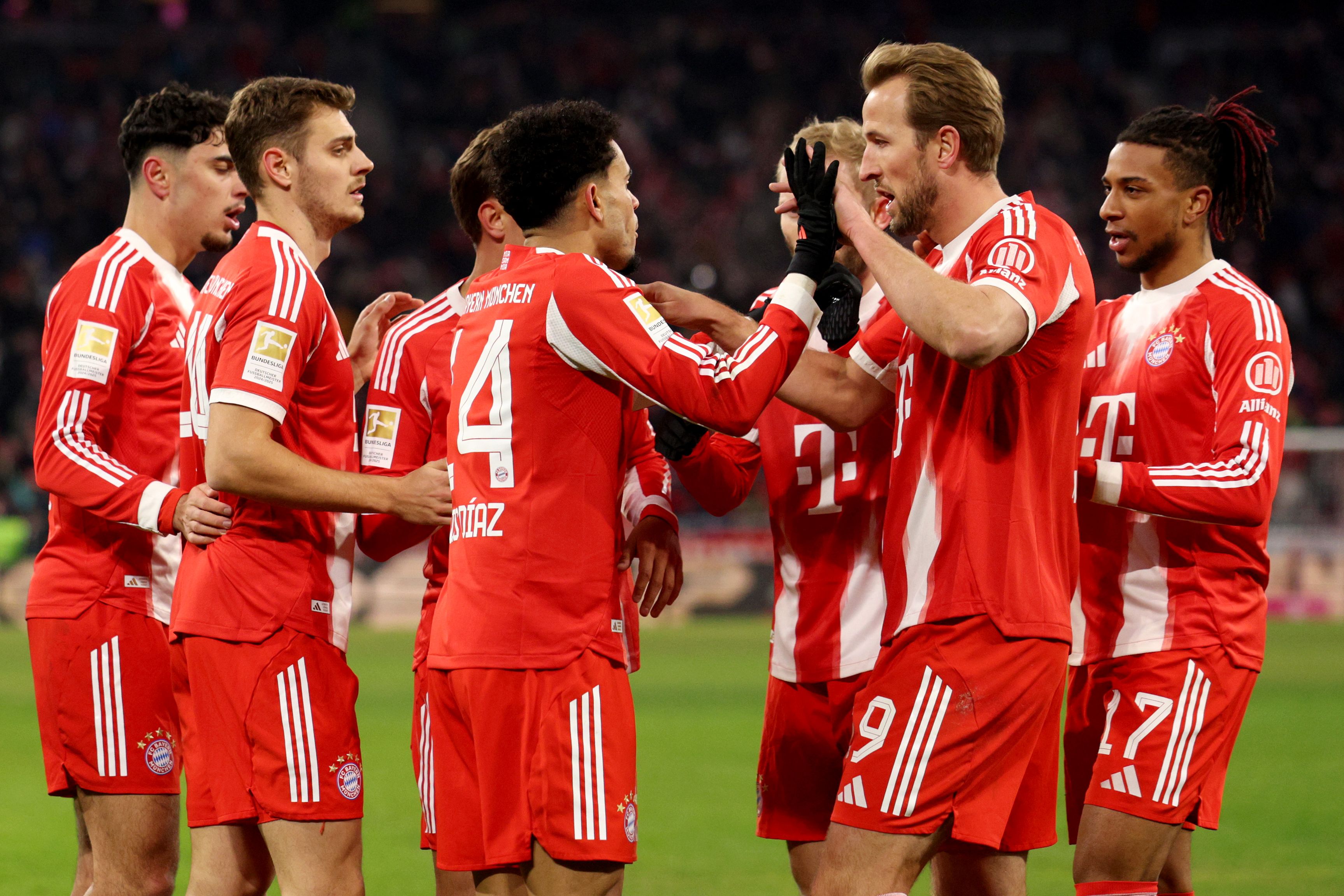 FC Bayern München v VfL Wolfsburg - Bundesliga