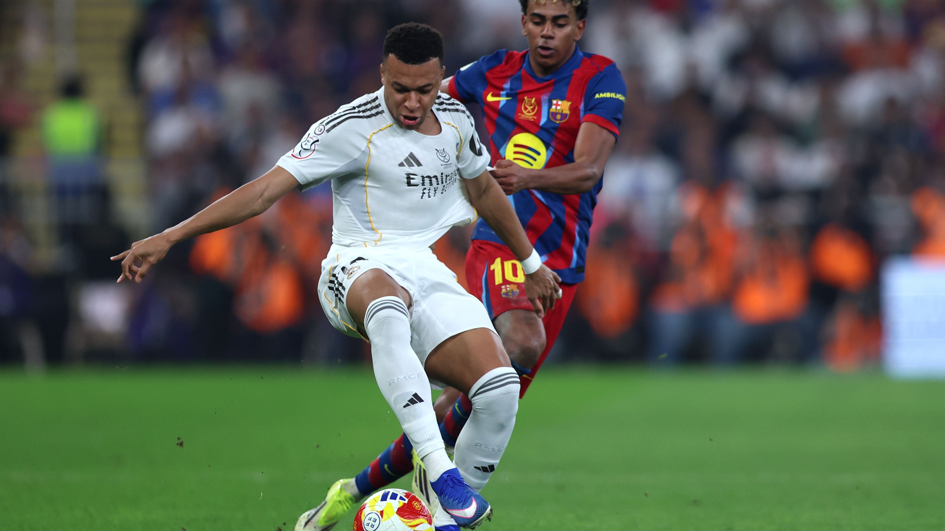 FC Barcelona v Real Madrid: Spanish Super Cup
