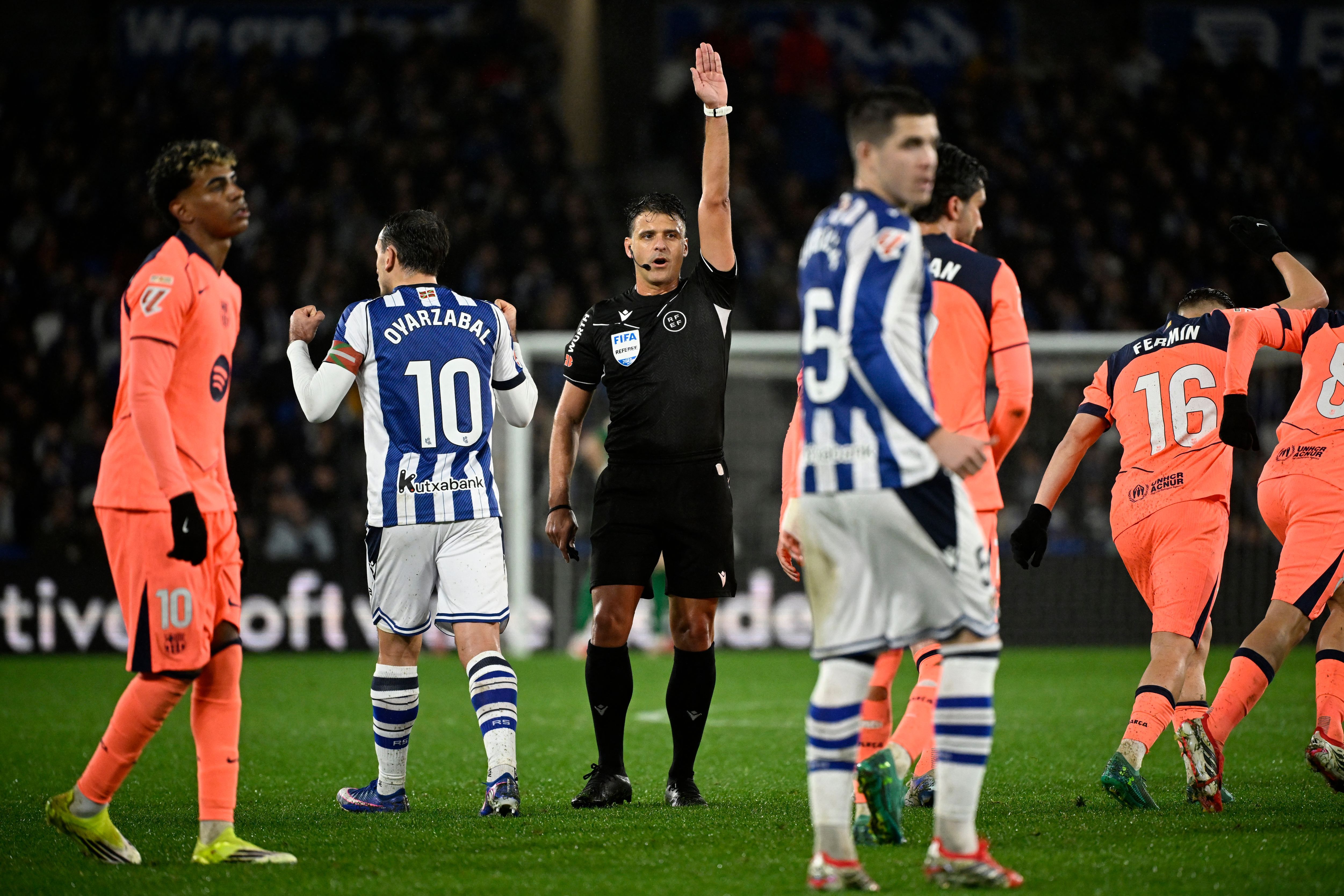 FBL-ESP-LIGA-REAL SOCIEDAD-BARCELONA