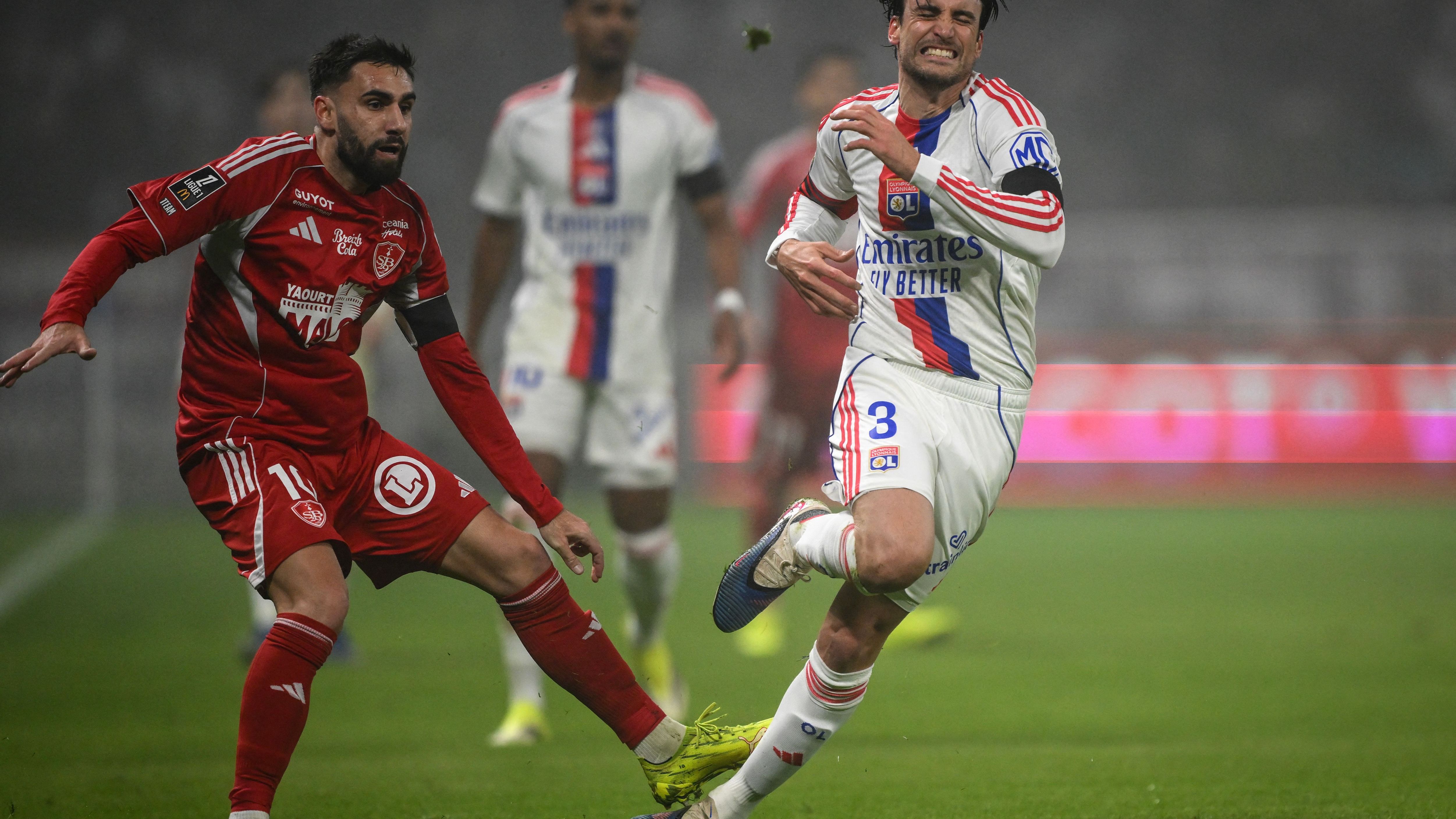 FBL-FRA-LIGUE1-LYON-BREST