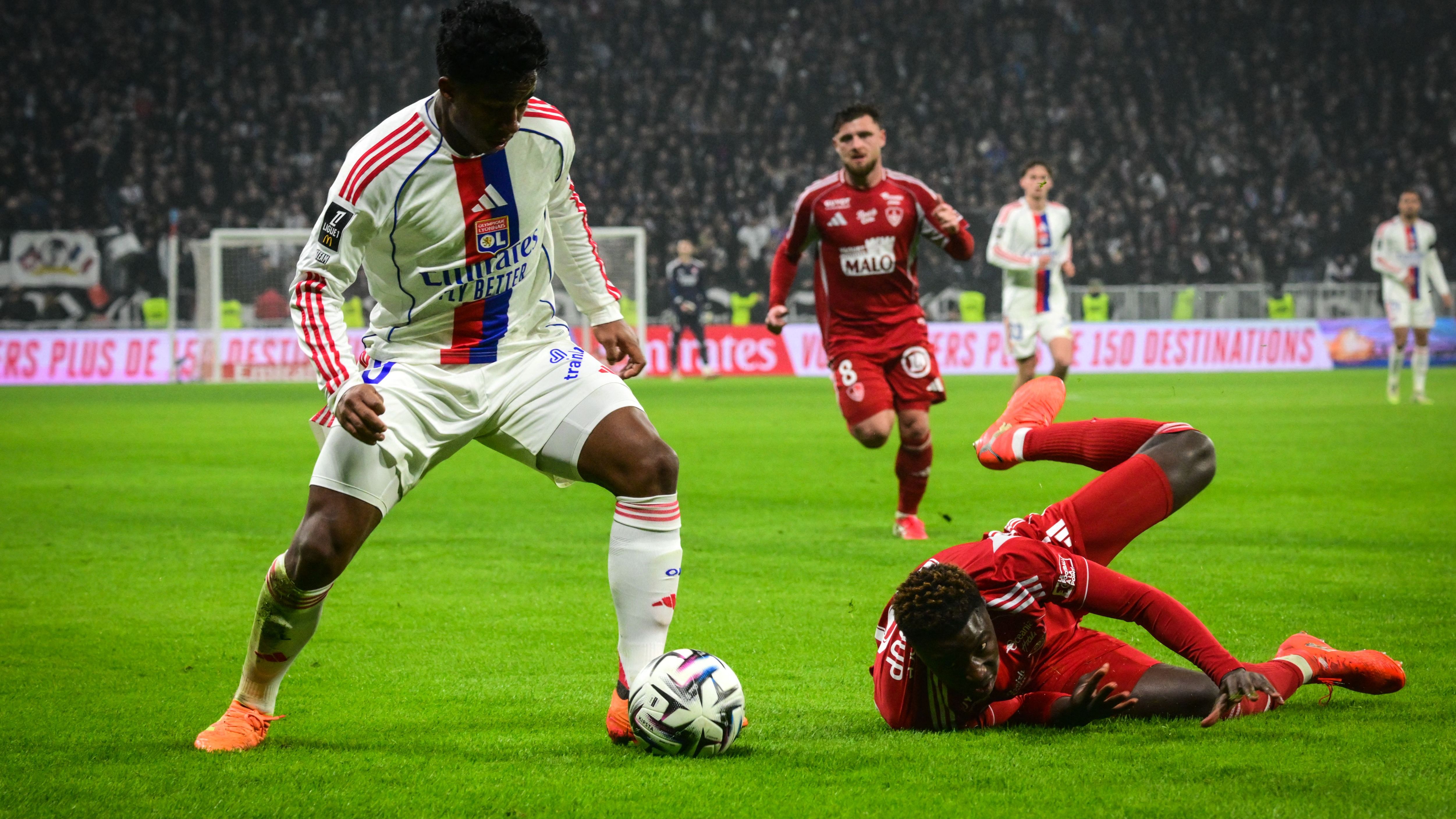 FBL-FRA-LIGUE1-LYON-BREST