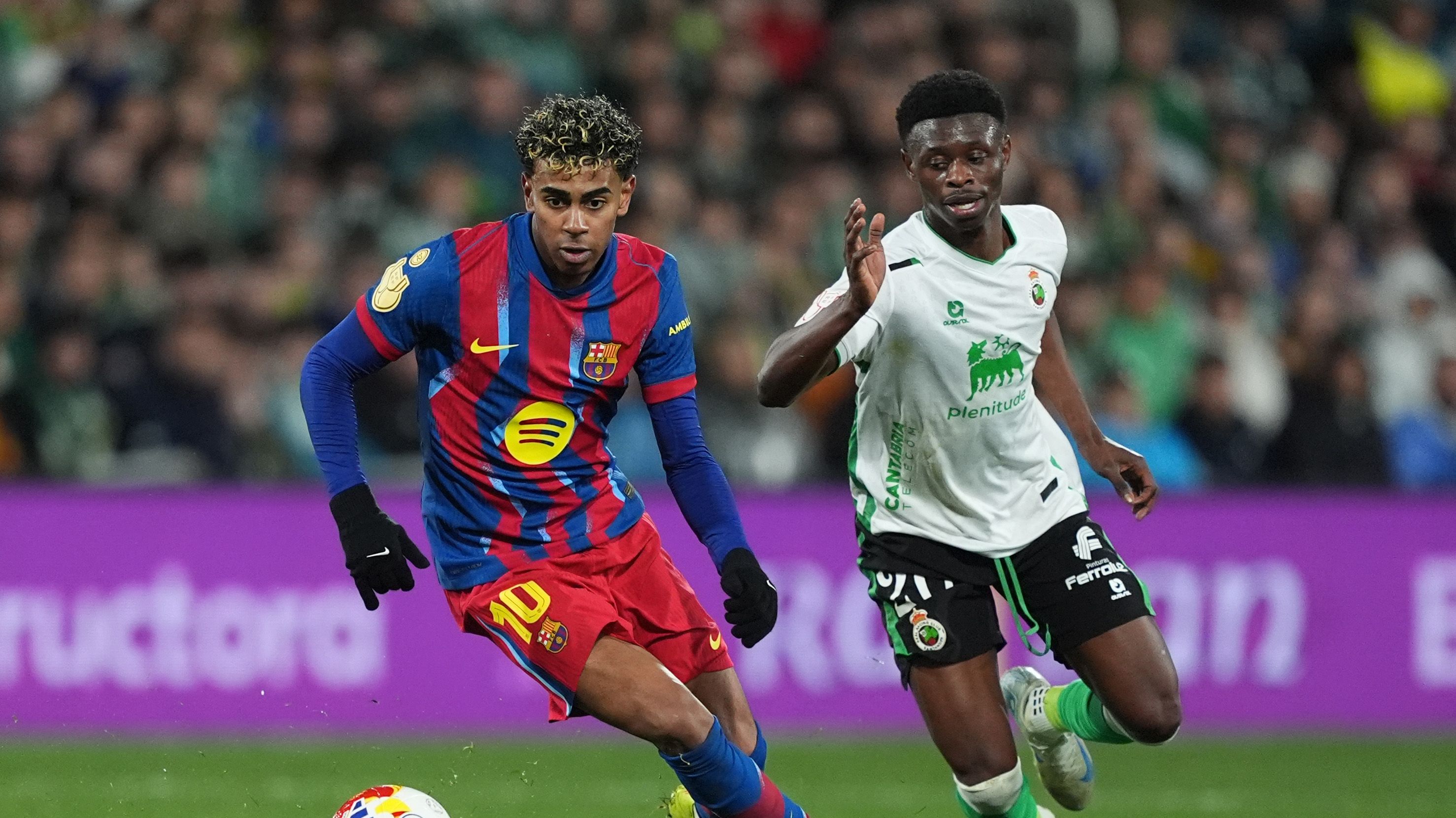 Racing de Santander v FC Barcelona - Copa del Rey