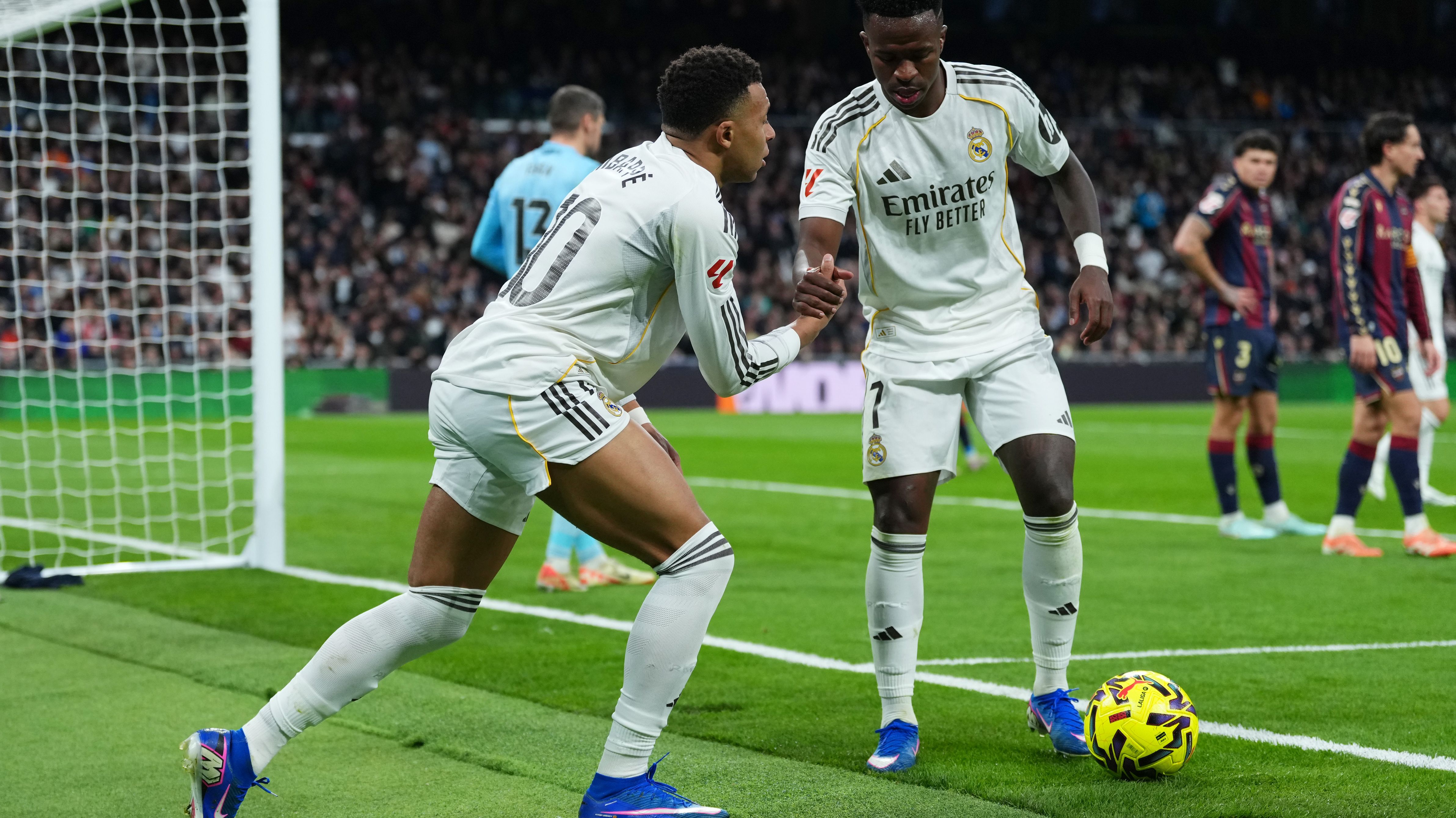 Real Madrid CF v Levante UD - LaLiga EA Sports