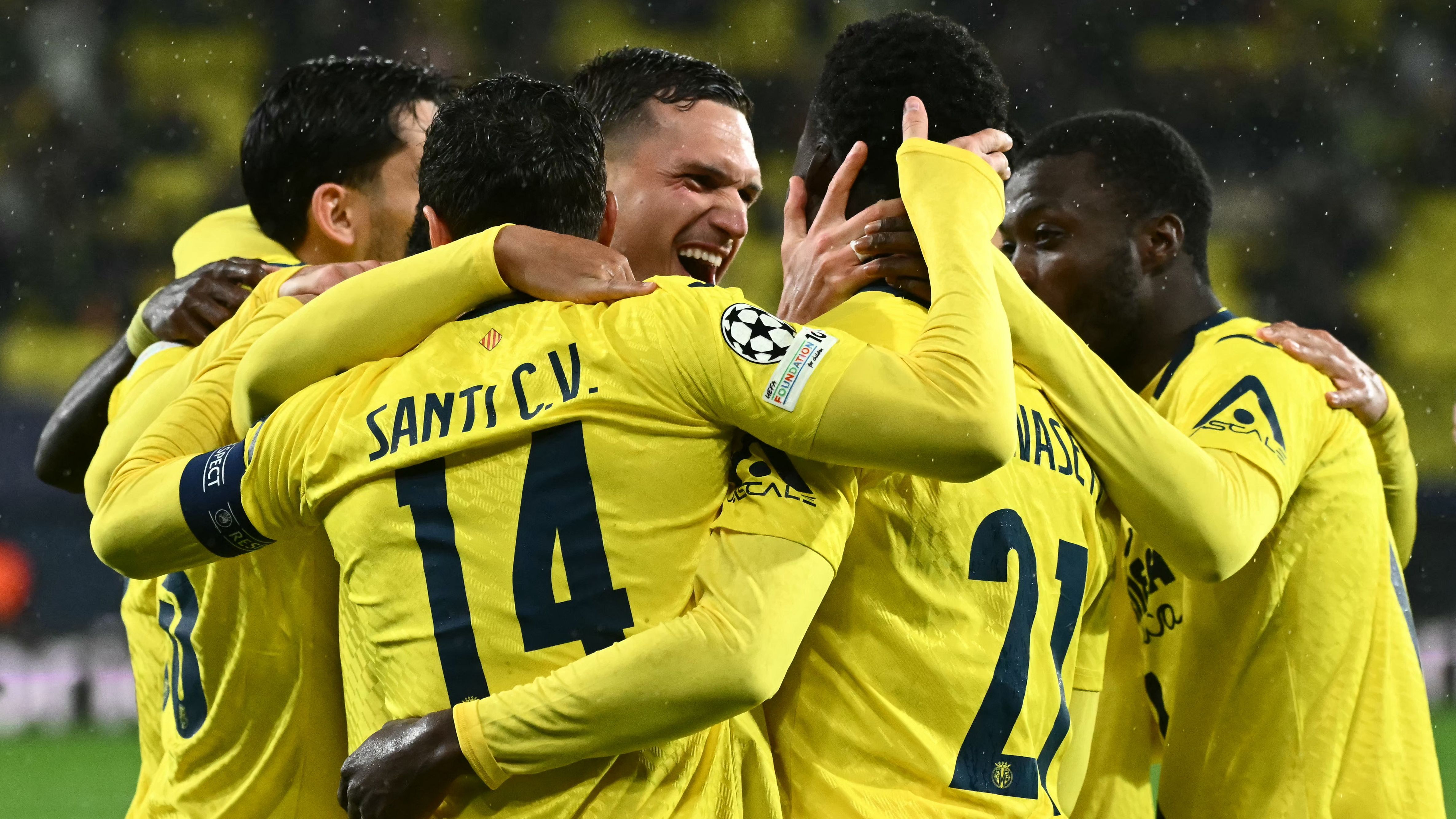 TOPSHOT-FBL-EUR-C1-VILLARREAL-AJAX