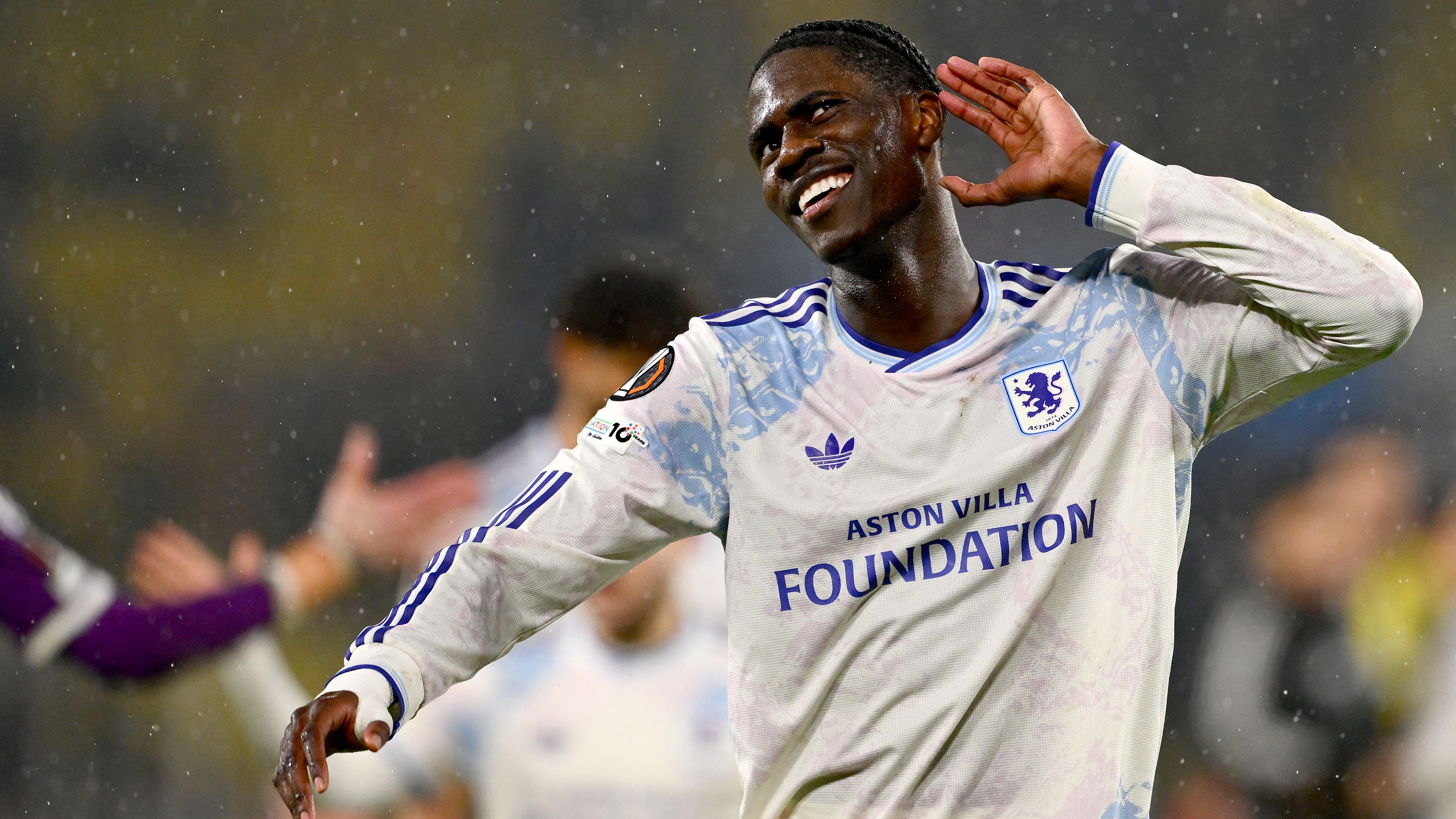 FBL-EUR-C3-FENERBAHCE-ASTON VILLA