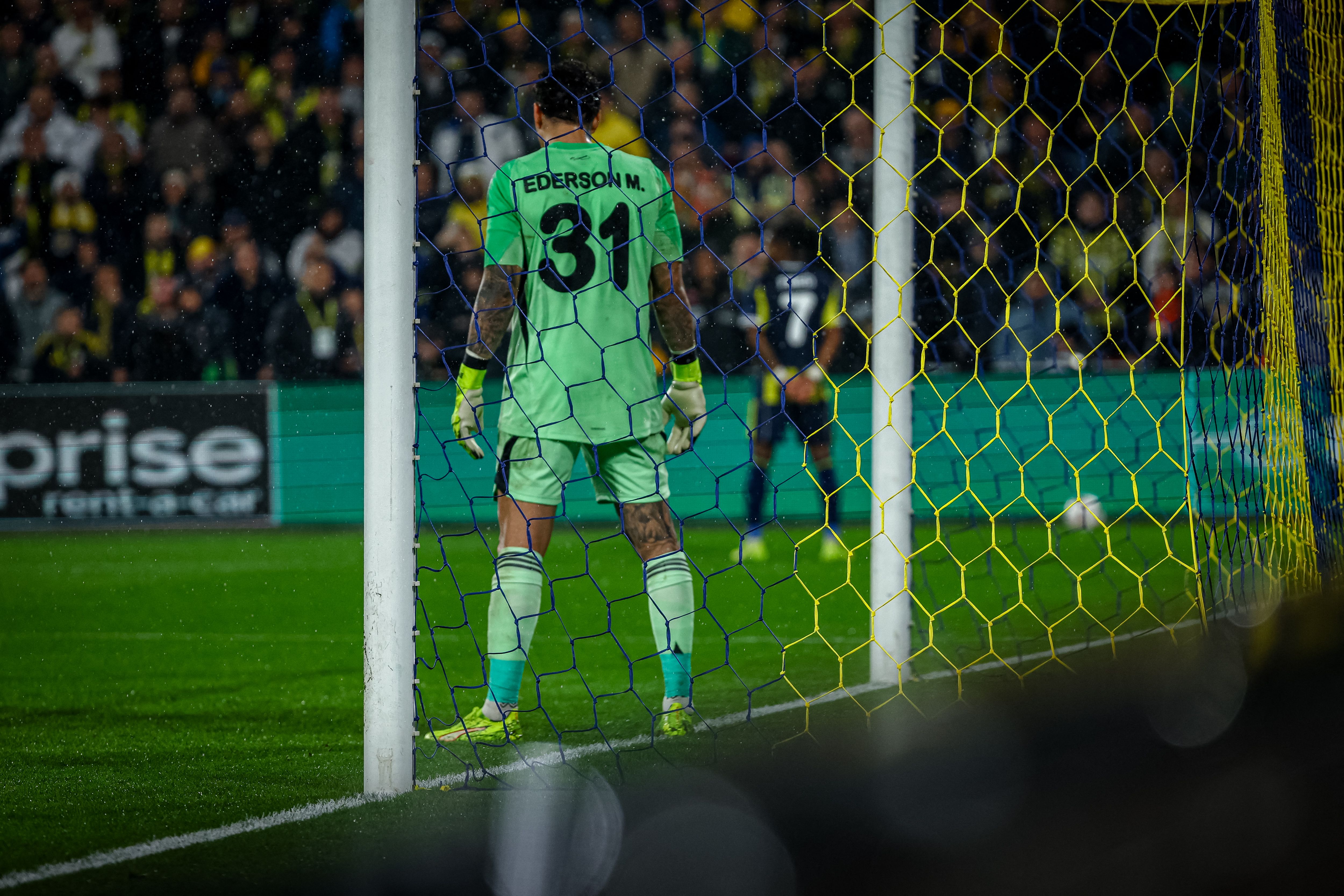 Fenerbahce-vs-Aston-Villa-UEFA-Europa-League-2025-26-MD7