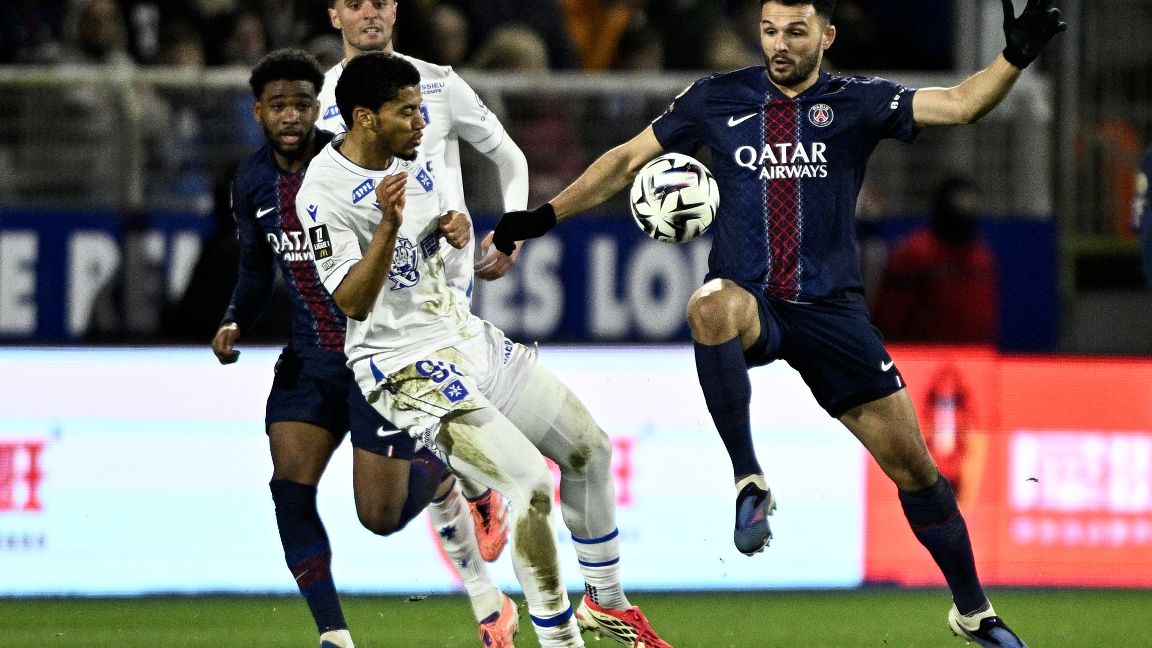 FBL-FRA-LIGUE1-AUXERRE-PSG
