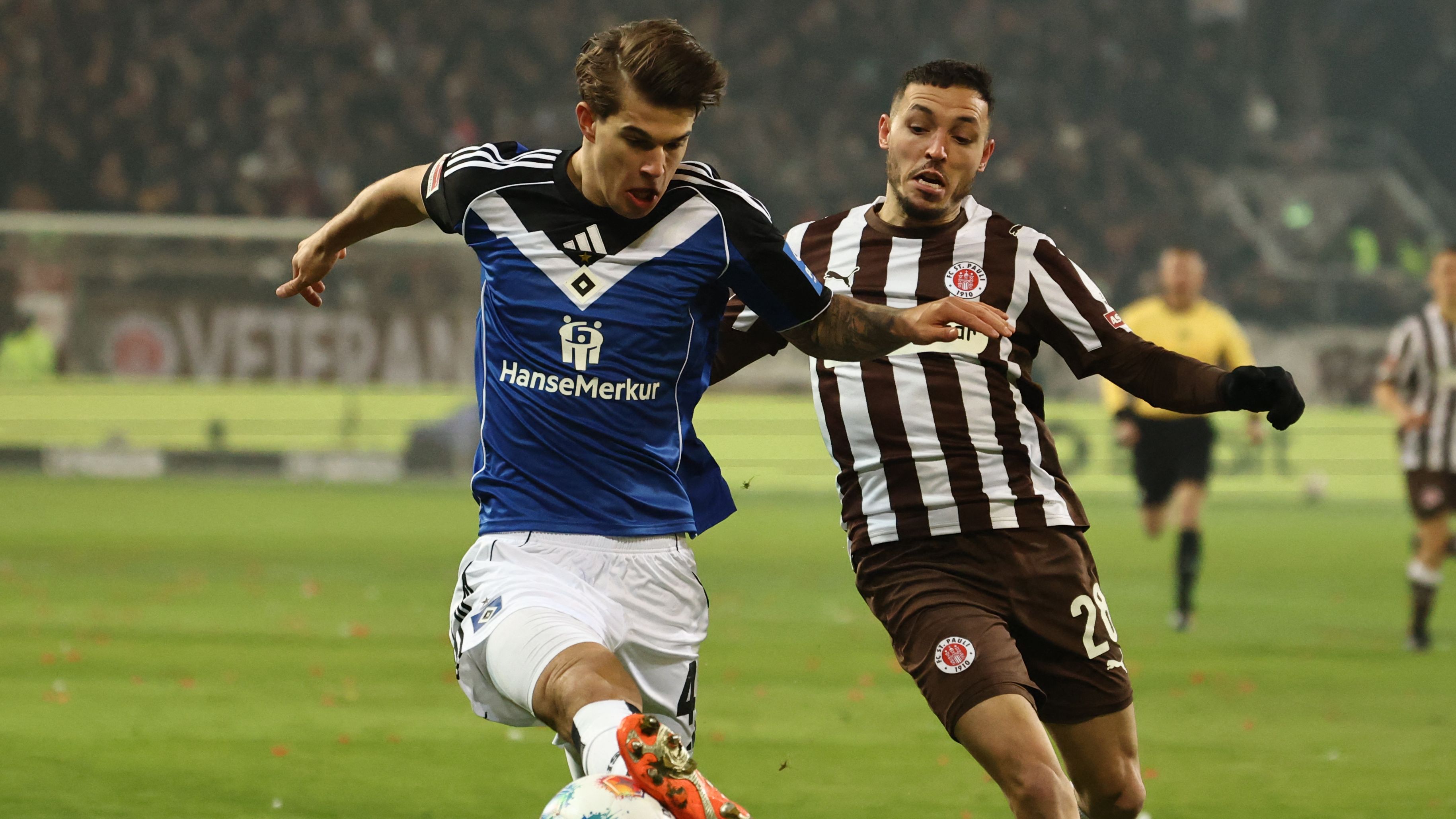 FBL-GER-BUNDESLIGA-ST PAULI-HAMBURG