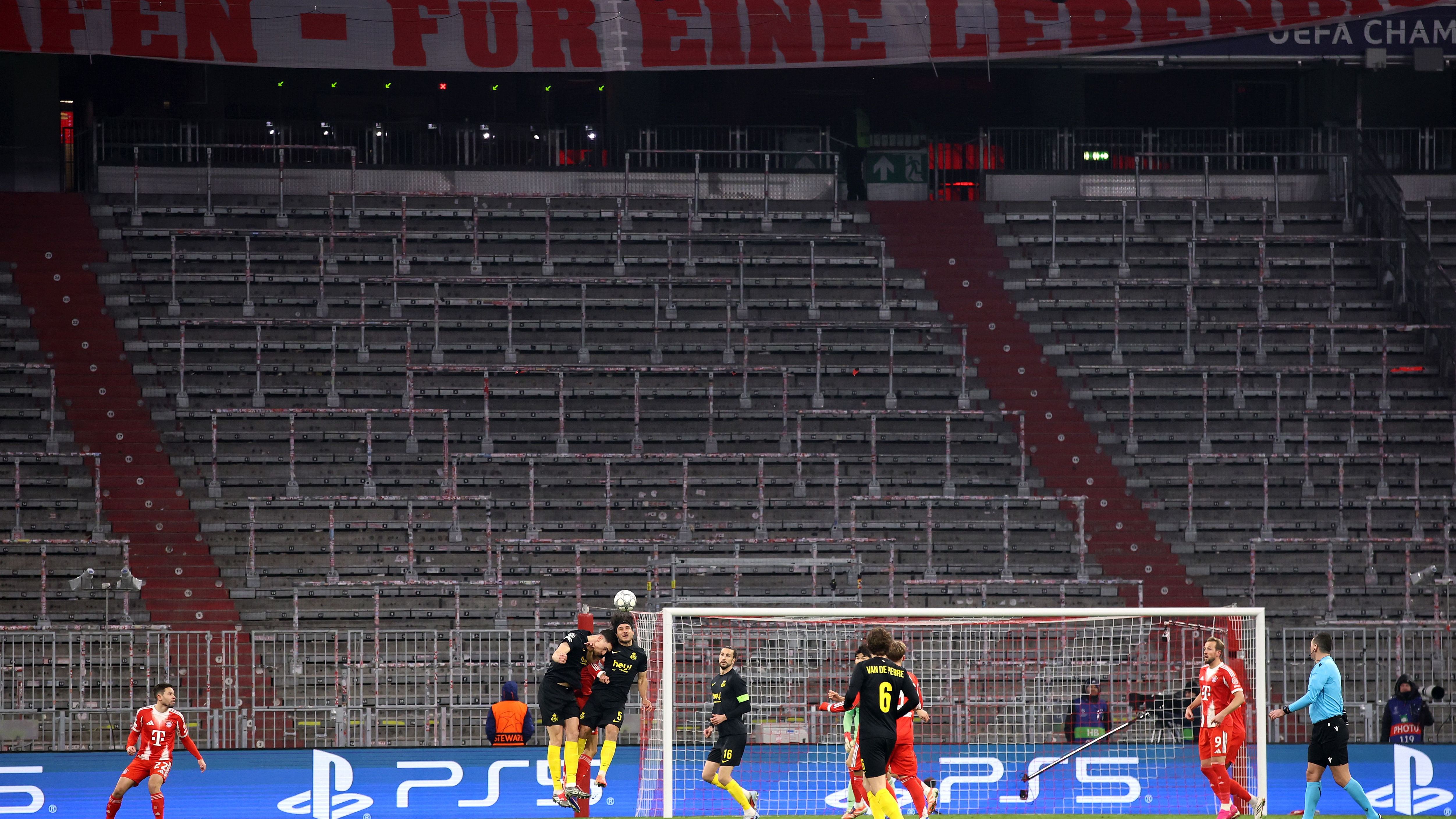 FC Bayern München v R. Union Saint-Gilloise - UEFA Champions League 2025/26 League Phase MD7