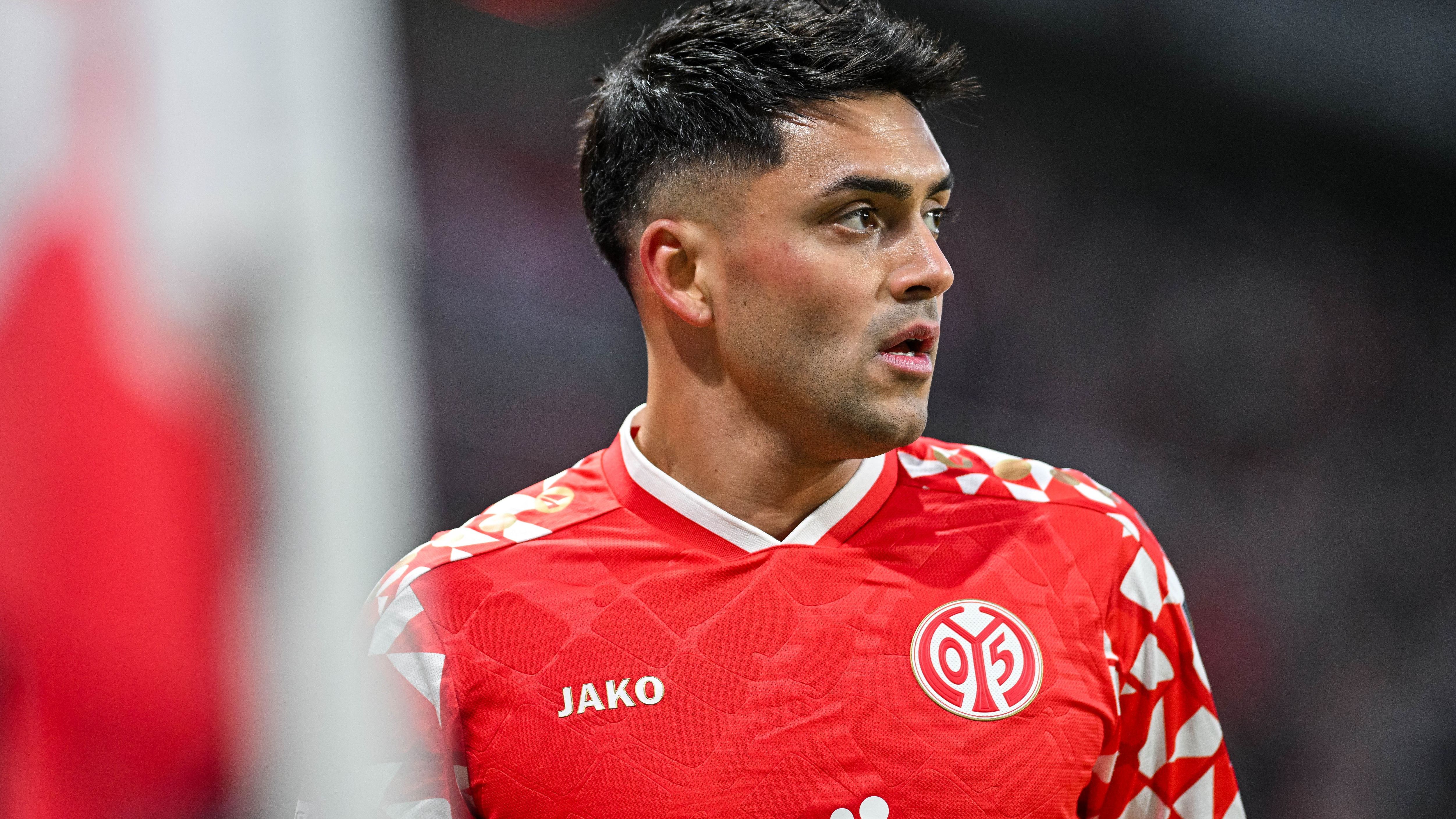 1. FSV Mainz 05 v VfL Wolfsburg - Bundesliga