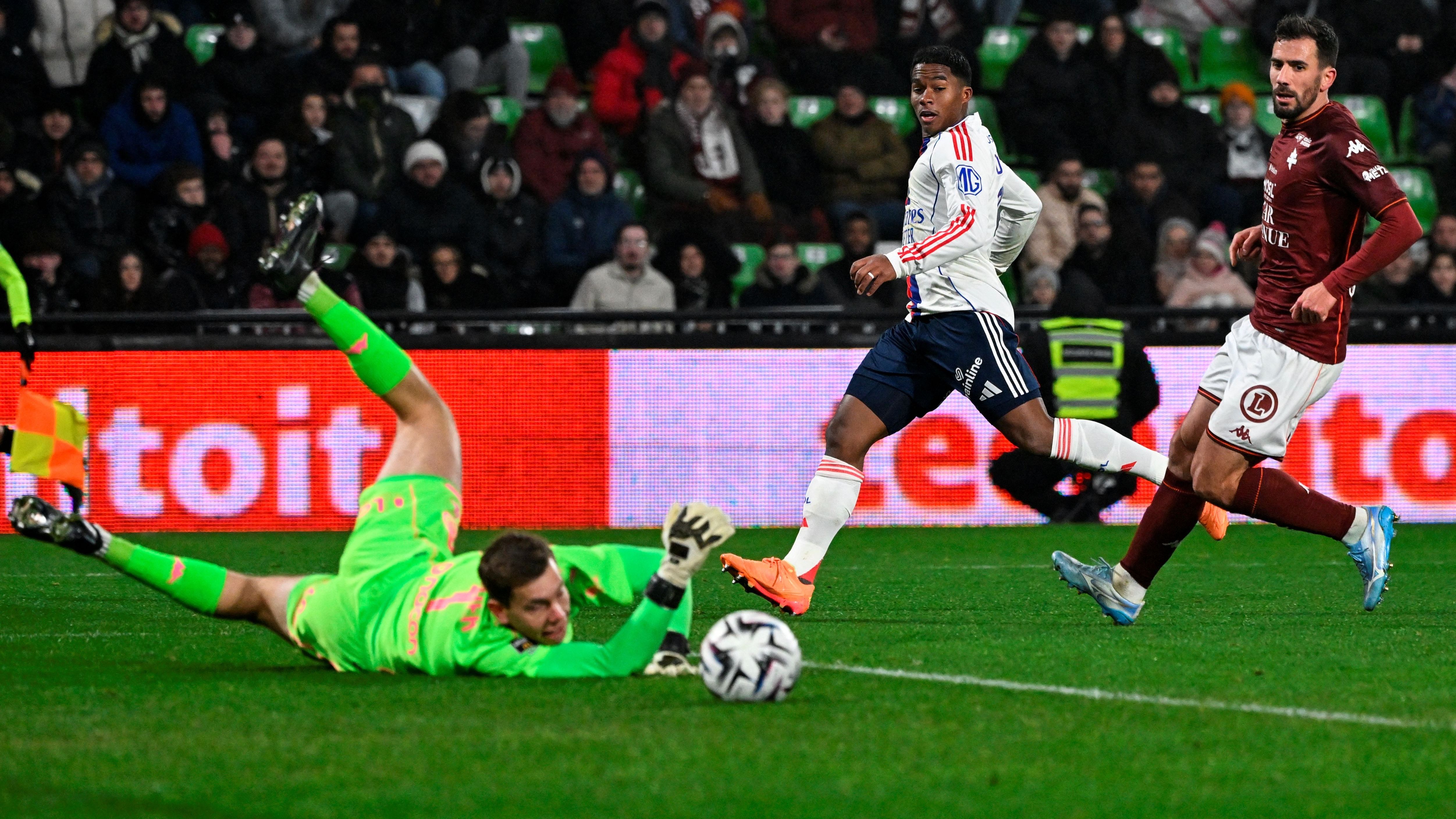 FBL-FRA-LIGUE1-METZ-LYON