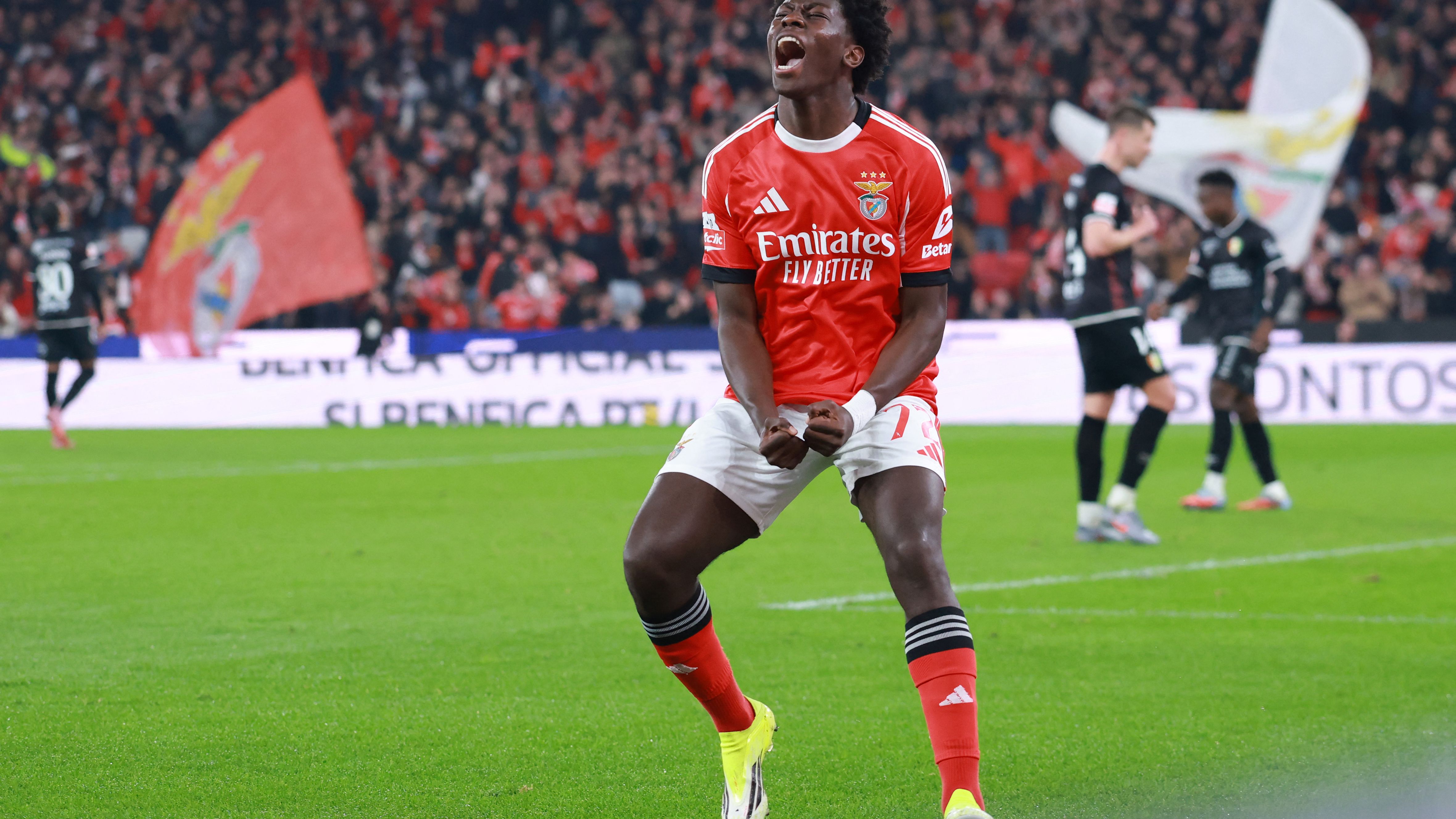 FBL-POR-LIGA-BENFICA-ESTRELA