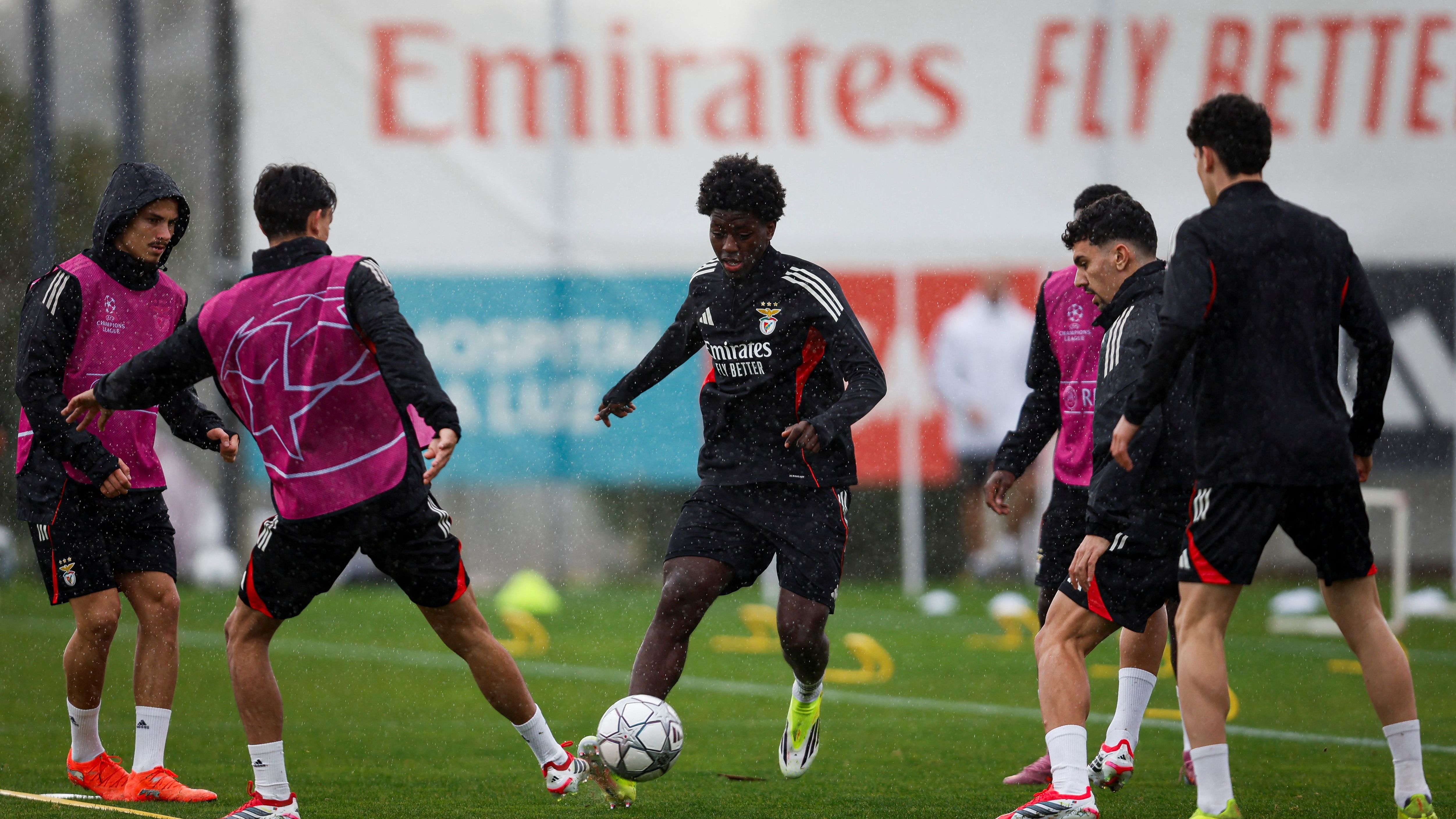 FBL-EUR-C1-BENFICA-TRAINING