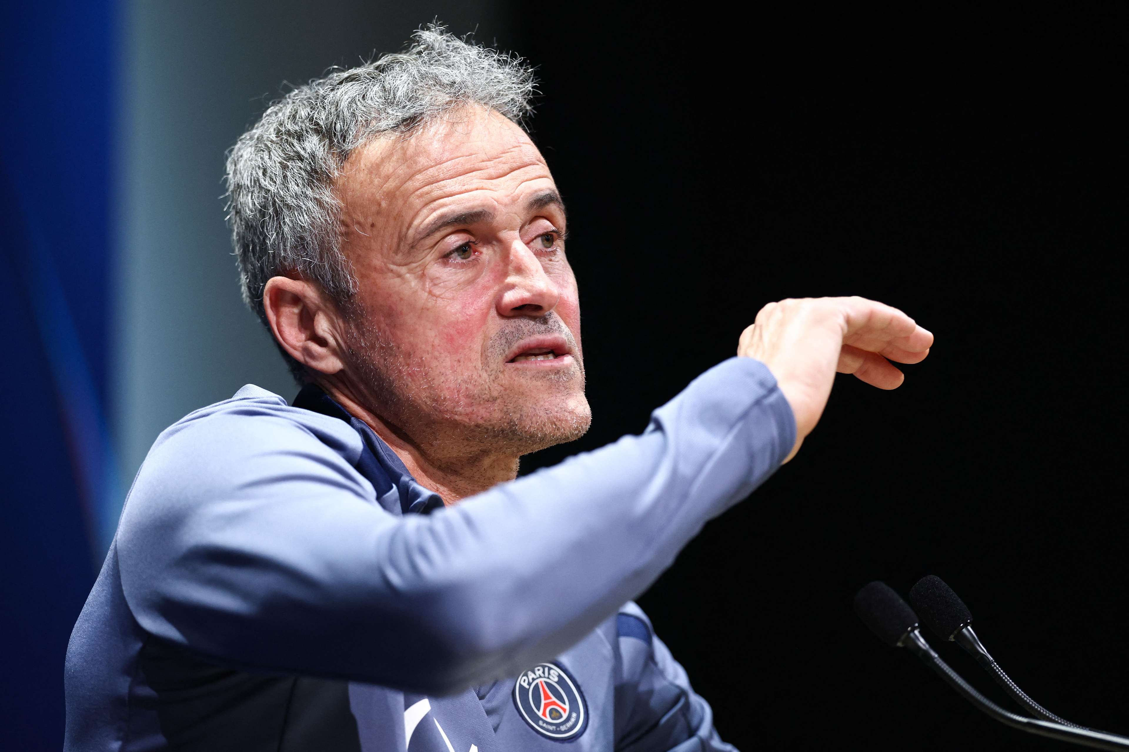 FBL-EUR-C1-PSG-PRESSER