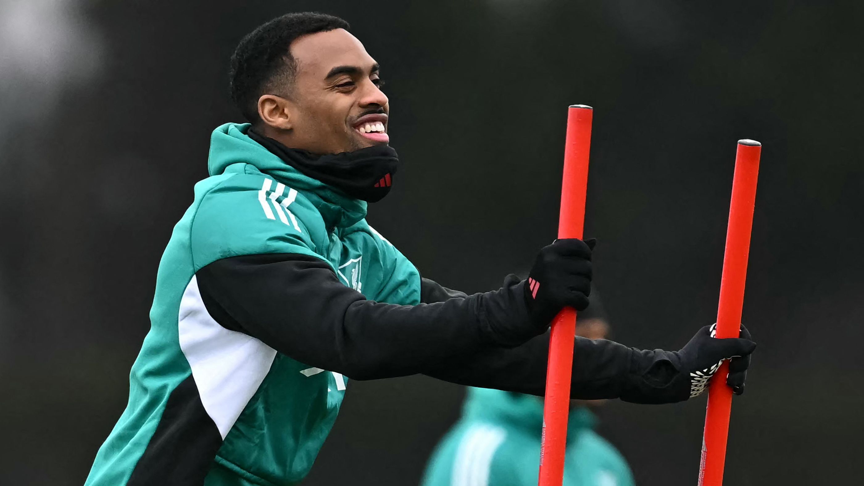 TOPSHOT-FBL-EUR-C1-LIVERPOOL-TRAINING