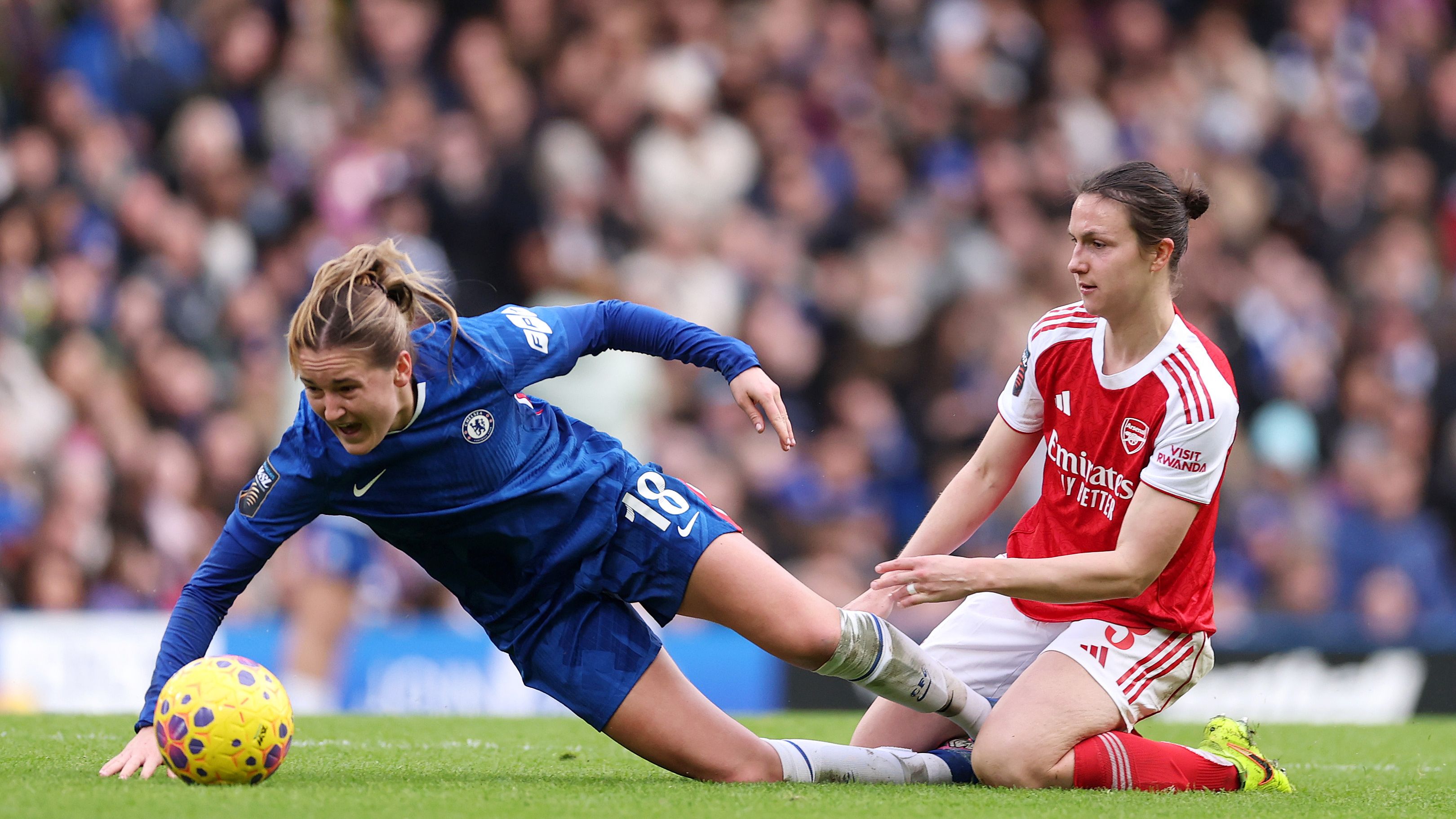 Chelsea FC v Arsenal - Barclays Women's Super League