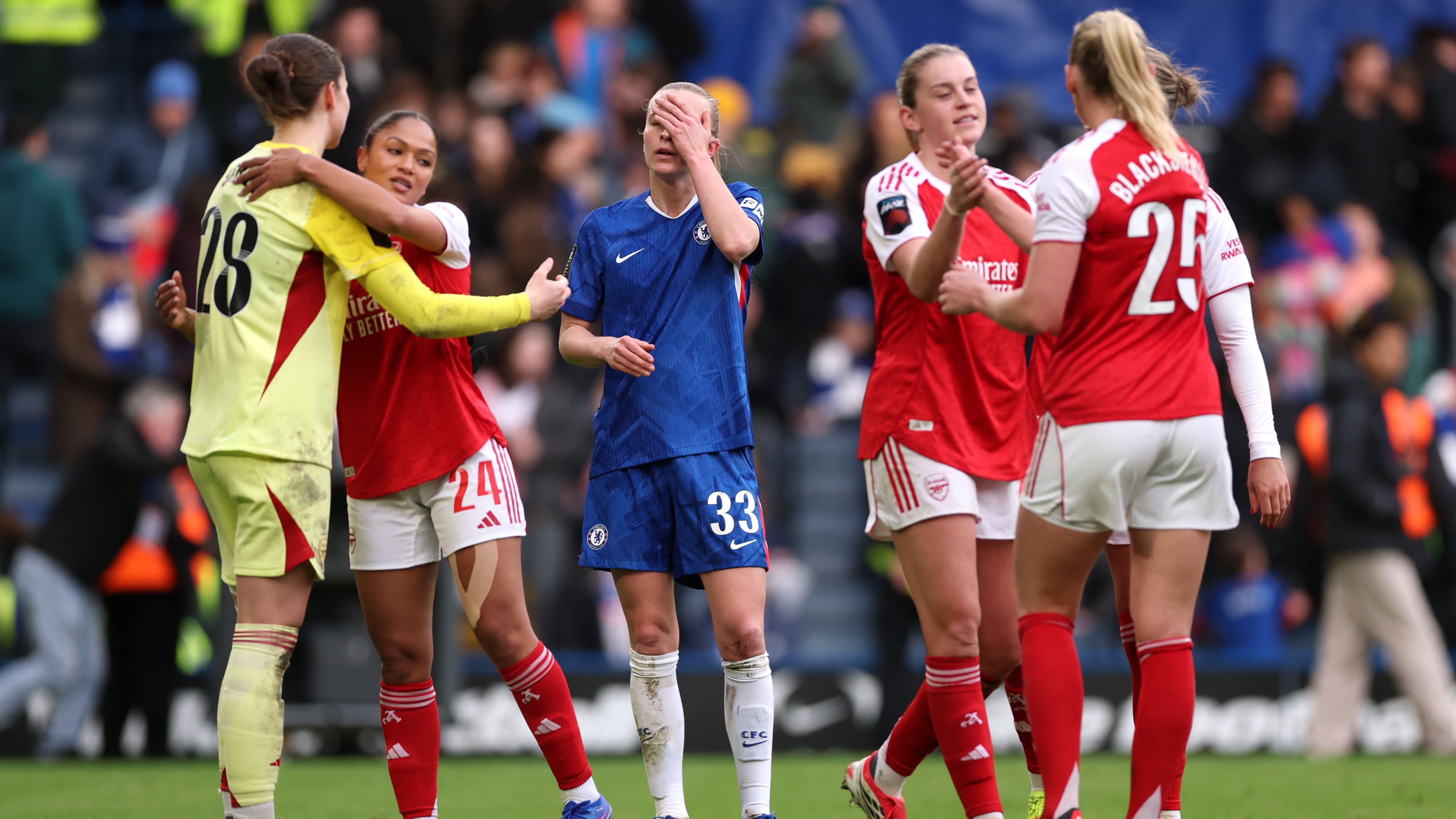 Chelsea FC v Arsenal - Barclays Women's Super League