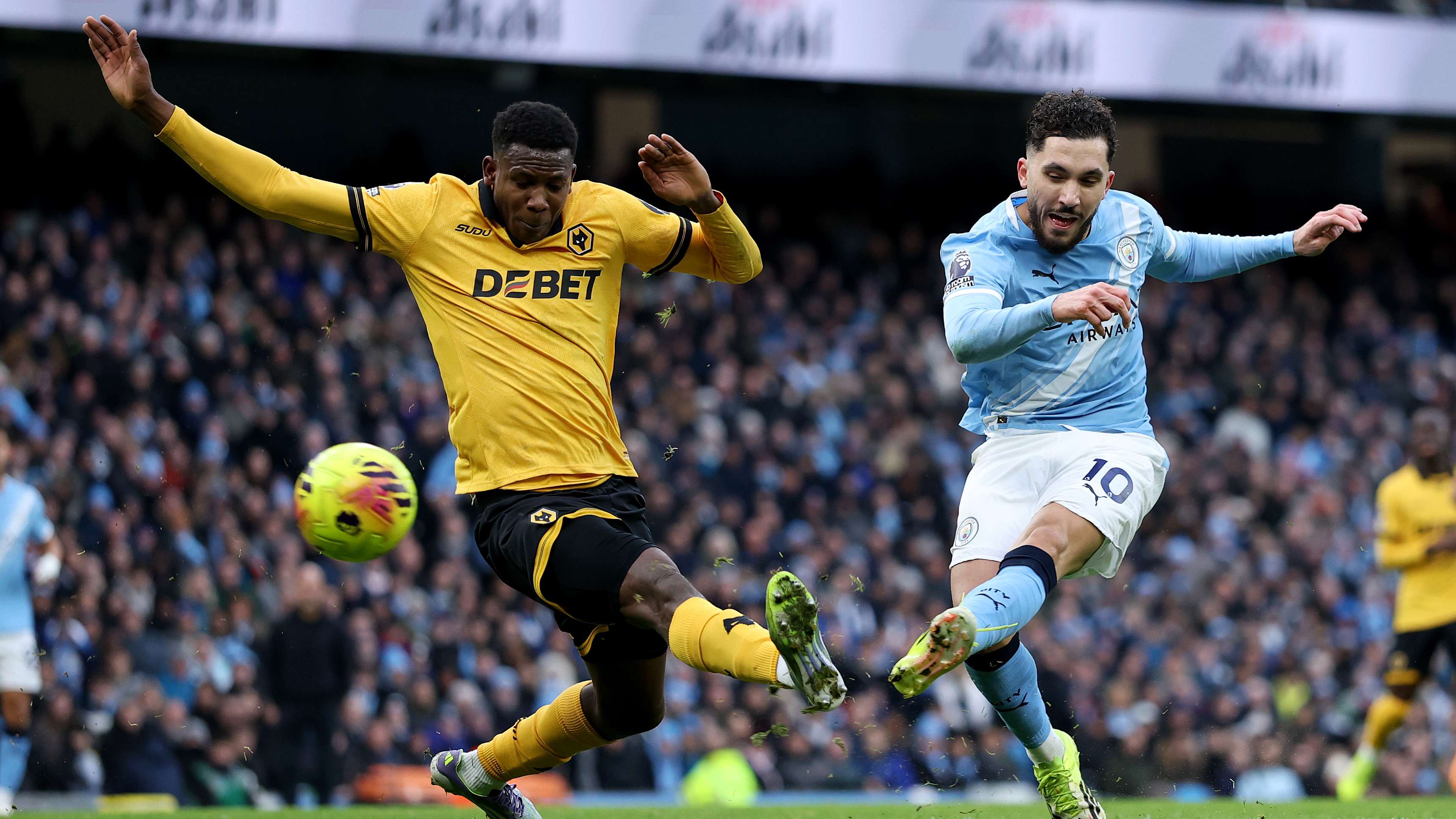 Manchester City v Wolverhampton Wanderers - Premier League