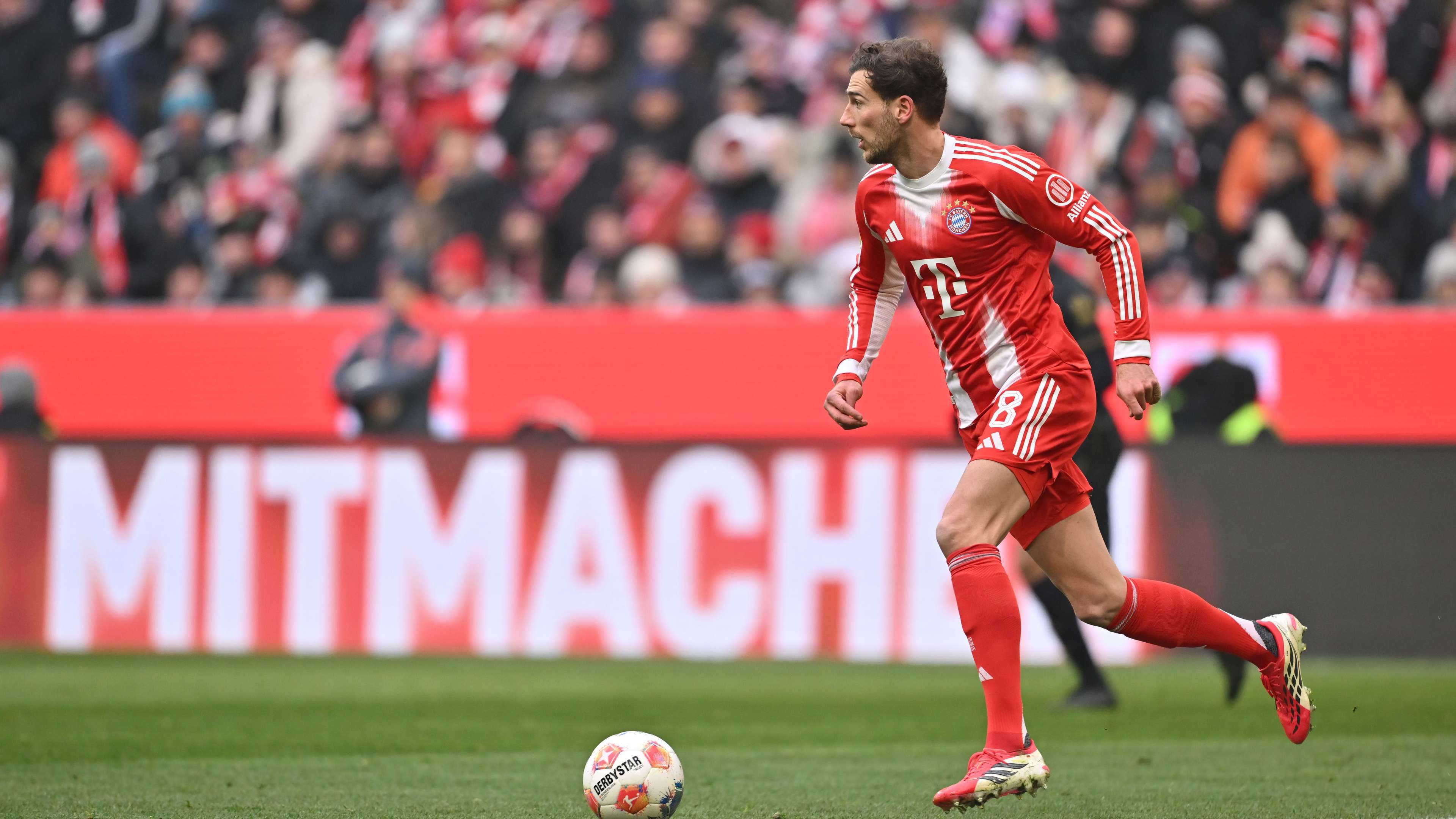 FC Bayern München v FC Augsburg - Bundesliga