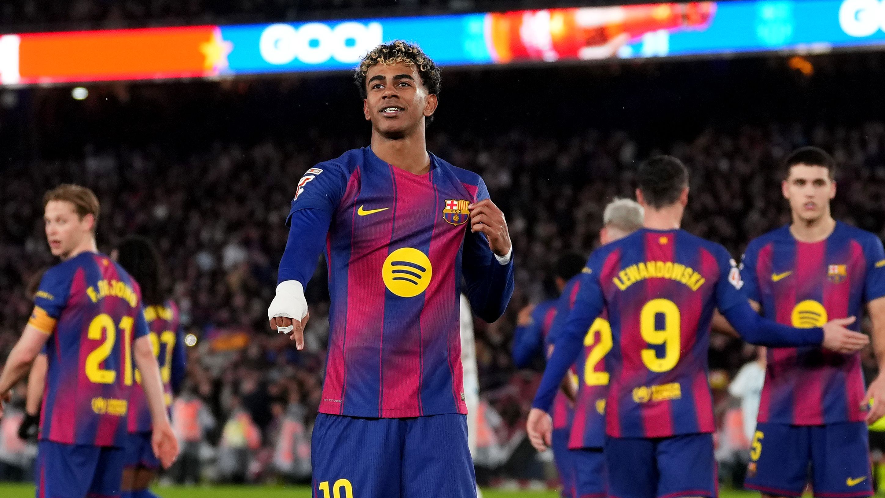 FC Barcelona v Real Oviedo - LaLiga EA Sports