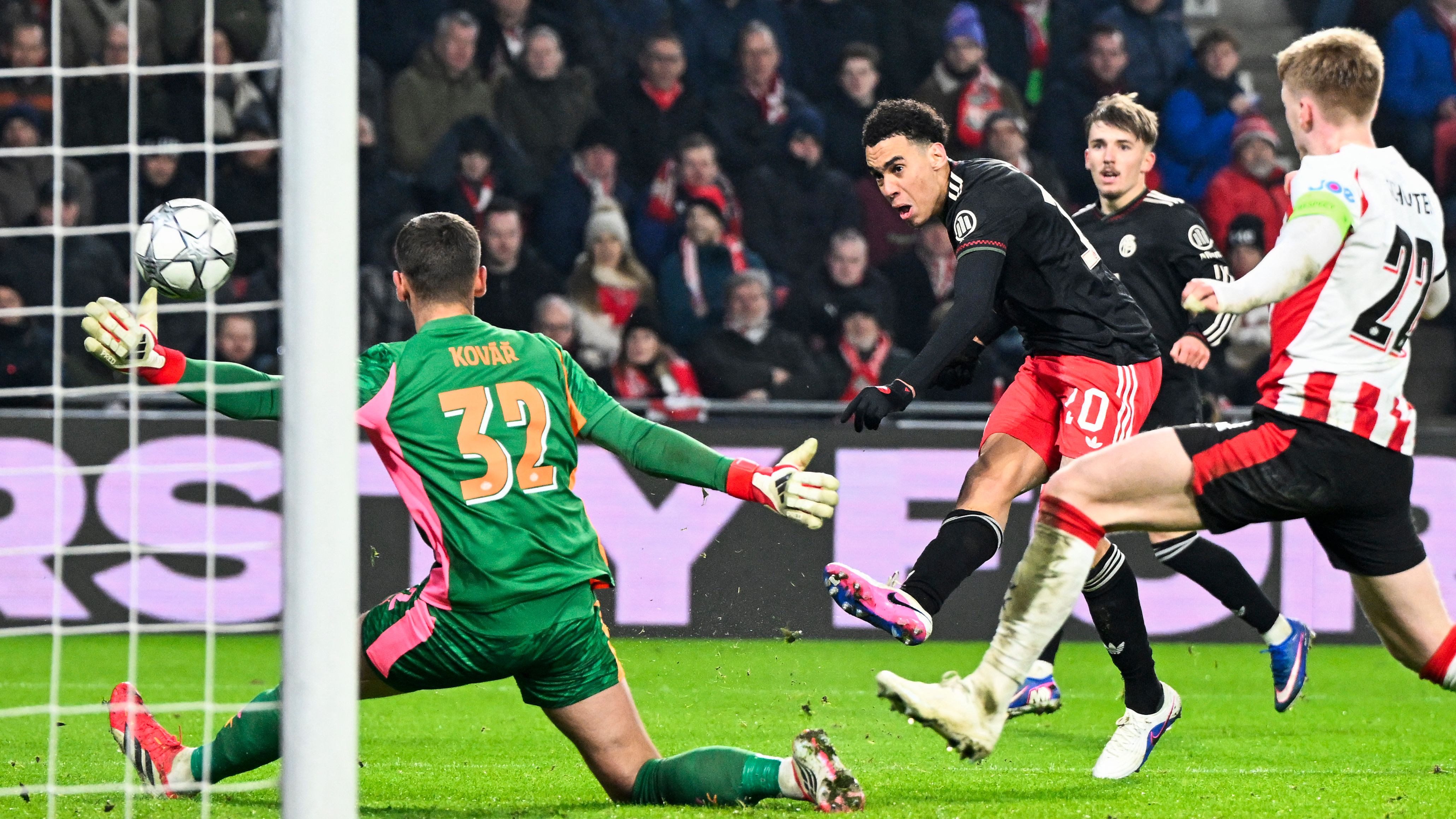 FBL-EUR-C1-PSV-BAYERN MUNICH