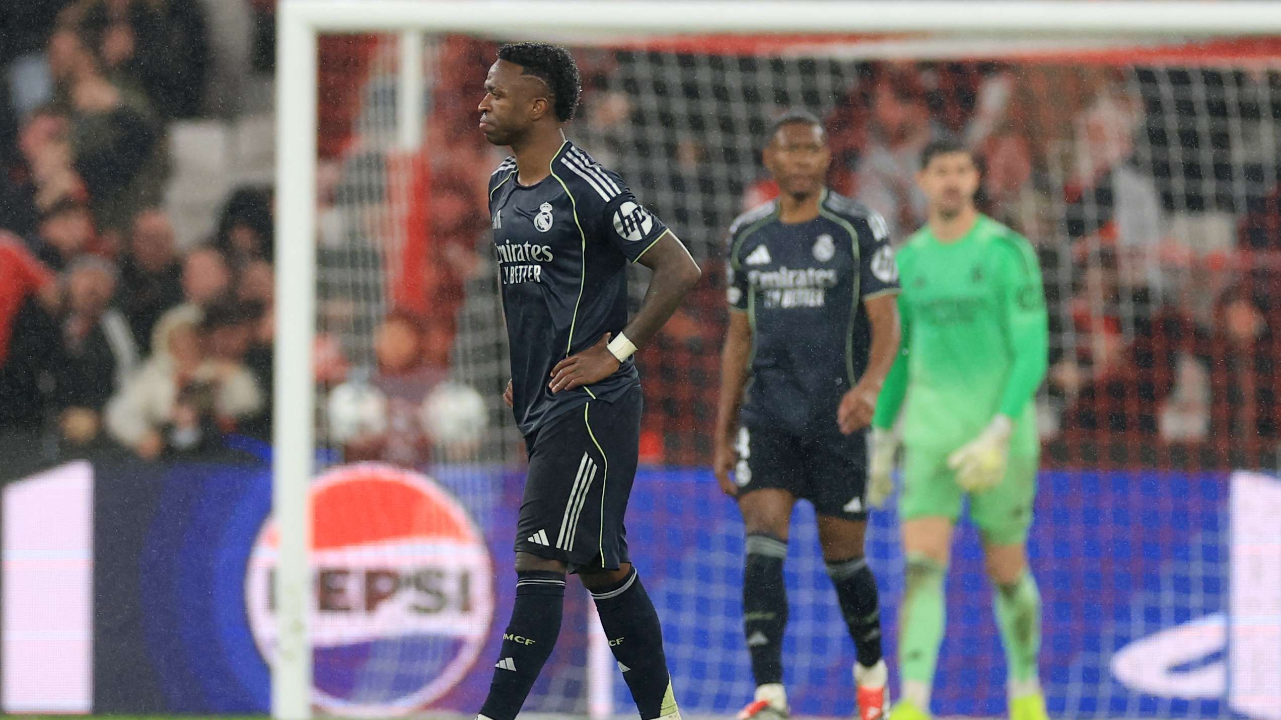 FBL-EUR-C1-BENFICA-REAL MADRID