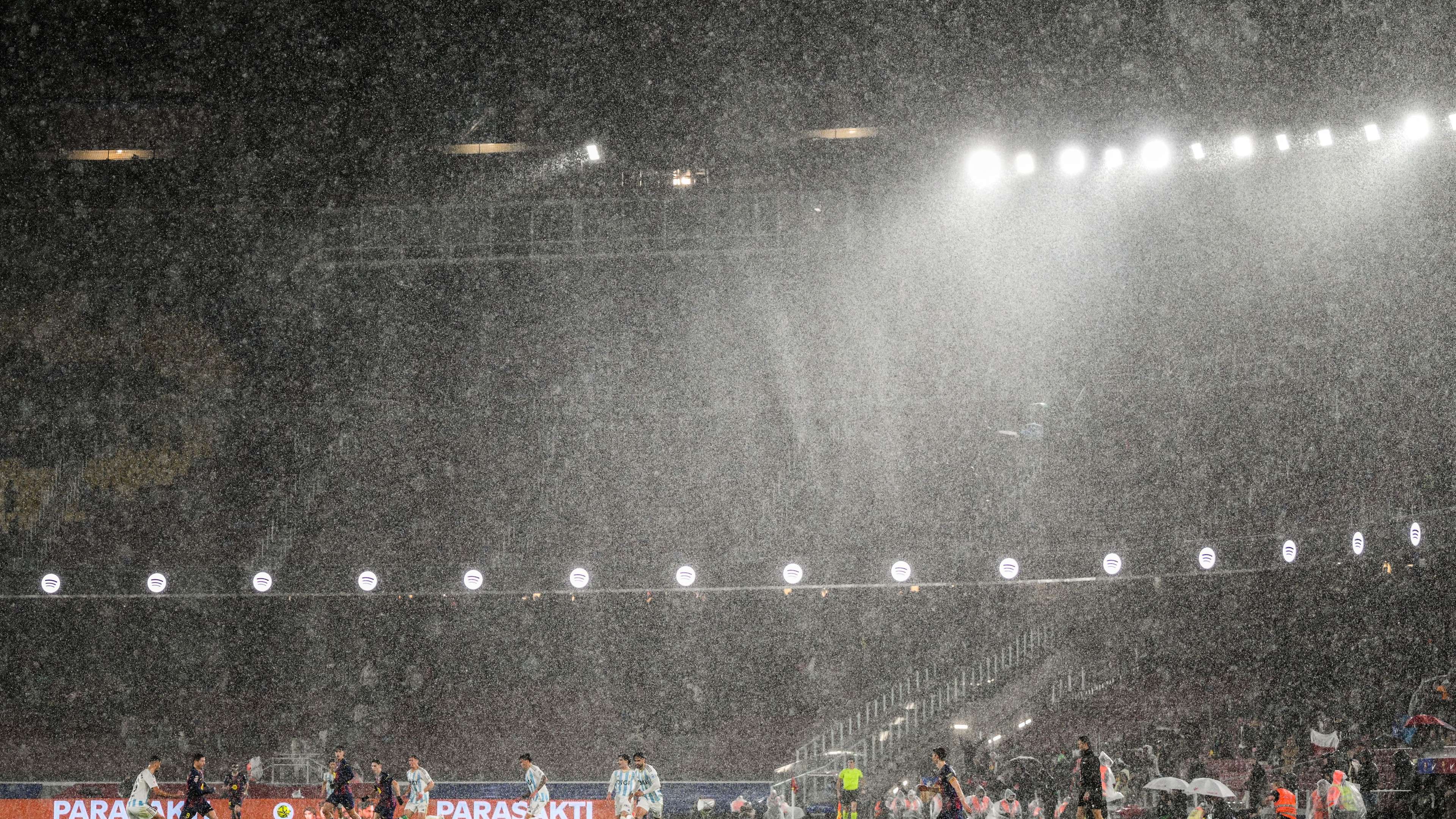 FC Barcelona v Real Oviedo - LaLiga EA Sports