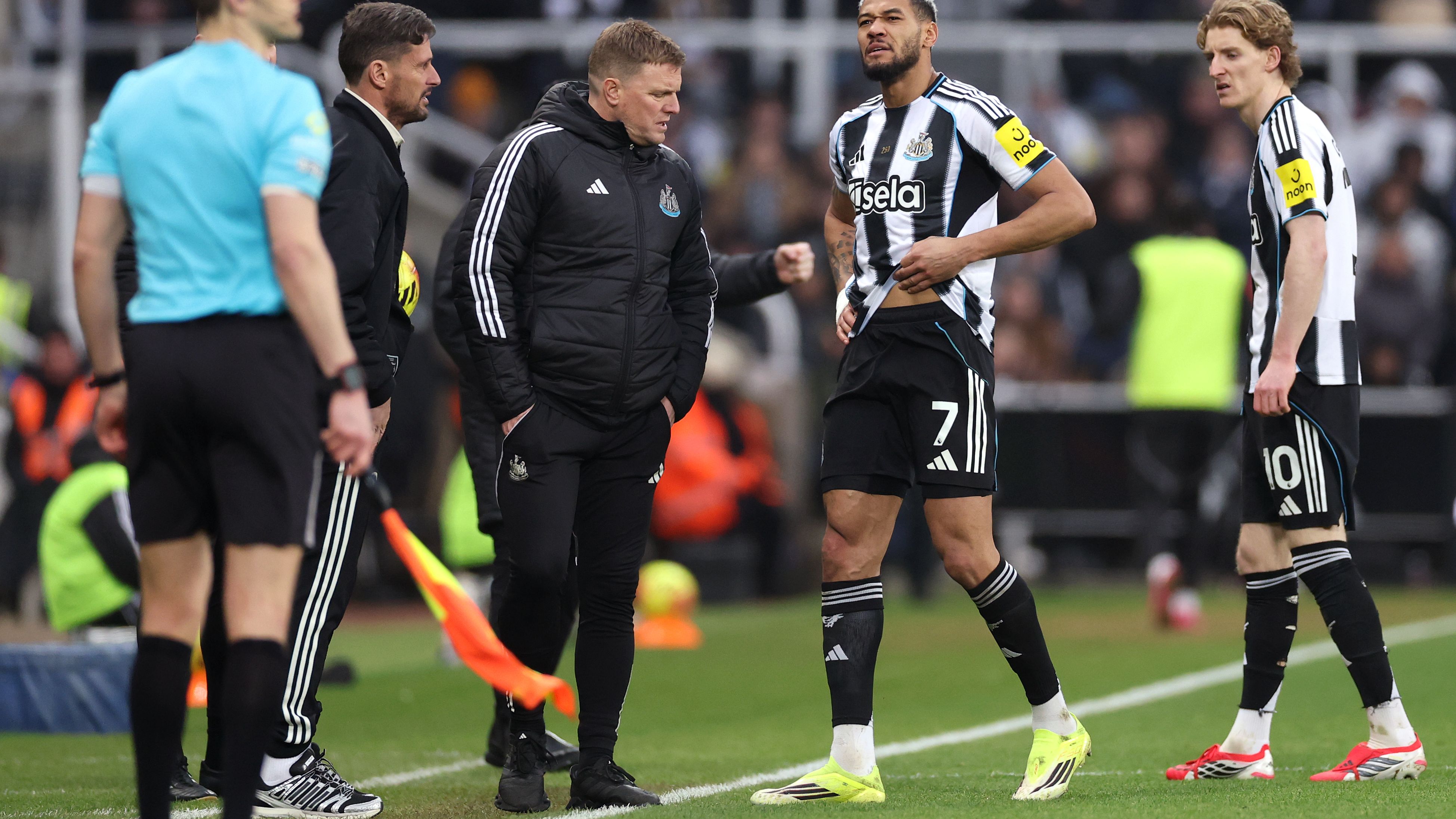 Newcastle United v Aston Villa - Premier League