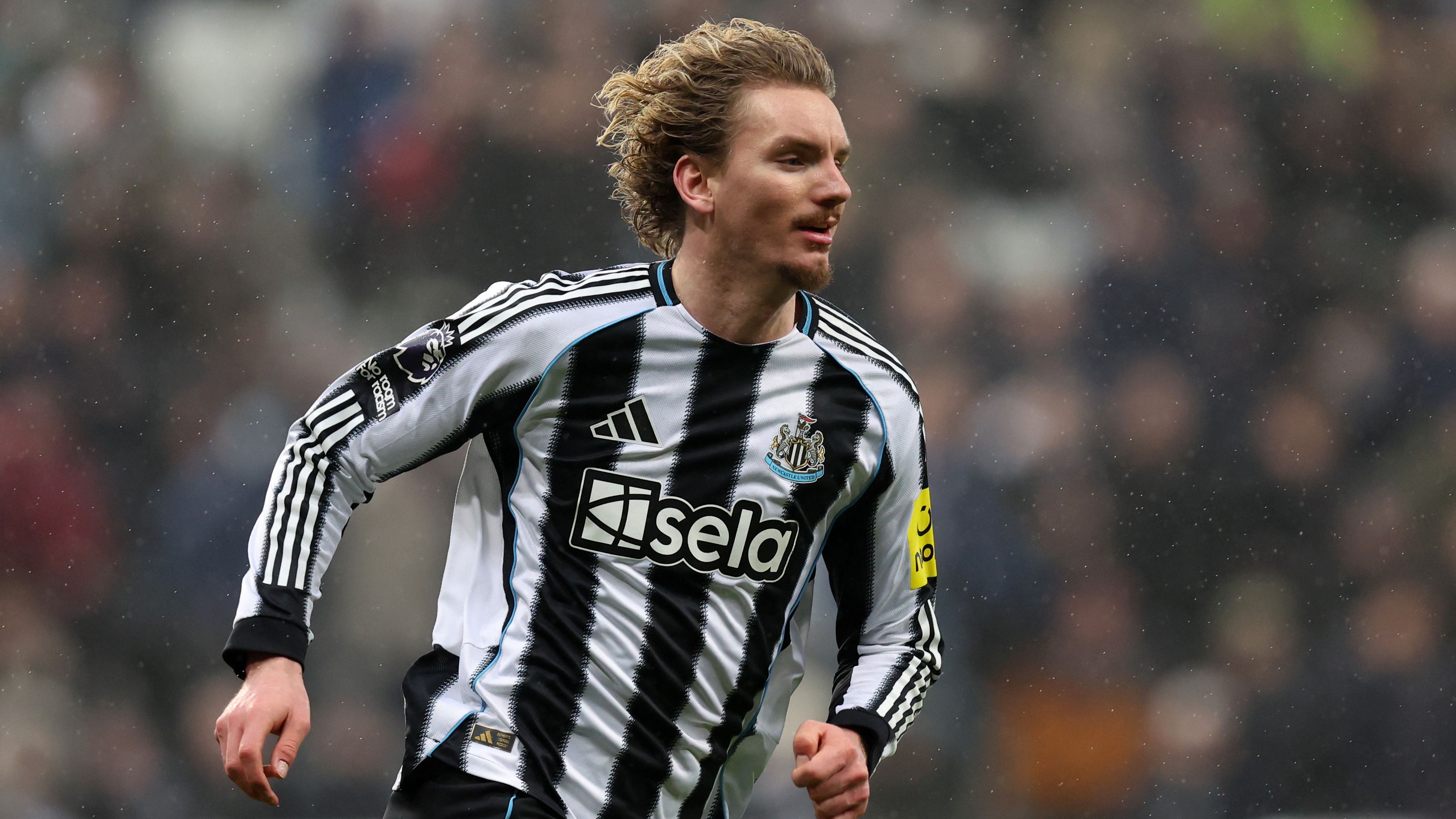 Newcastle United v Aston Villa - Premier League